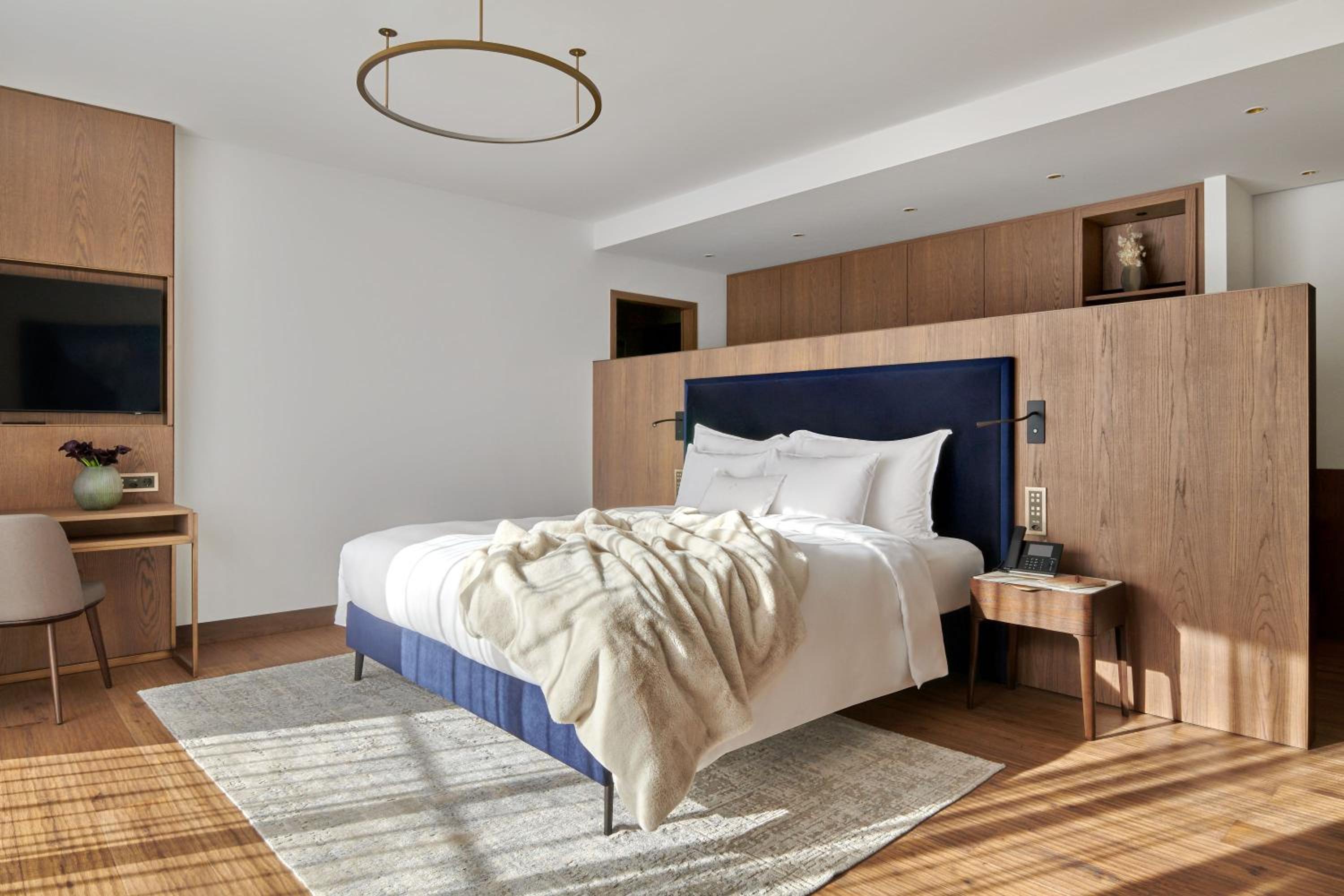 Junior Suite – modern Grace Wing