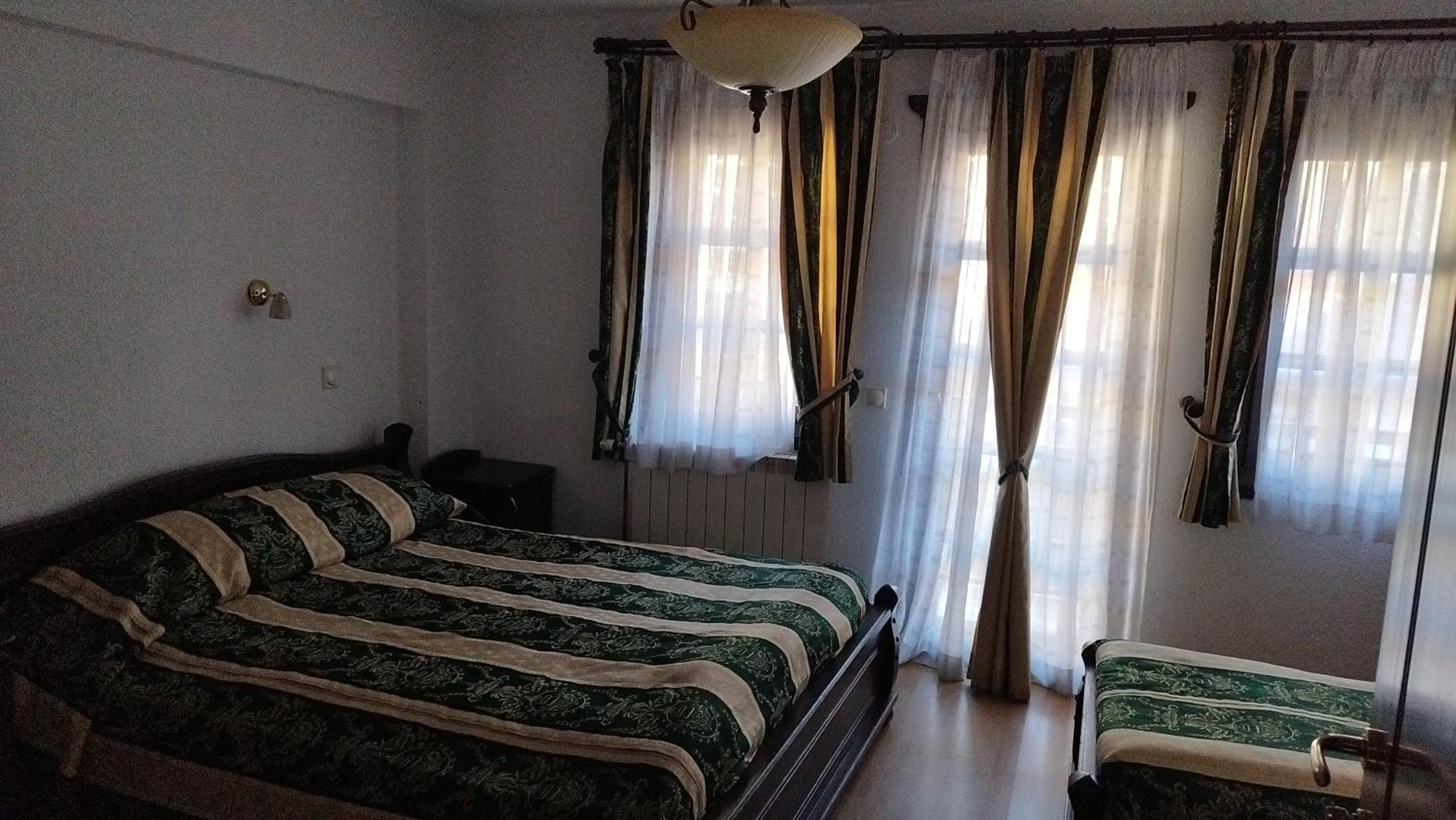 Triple Room - Photo 1