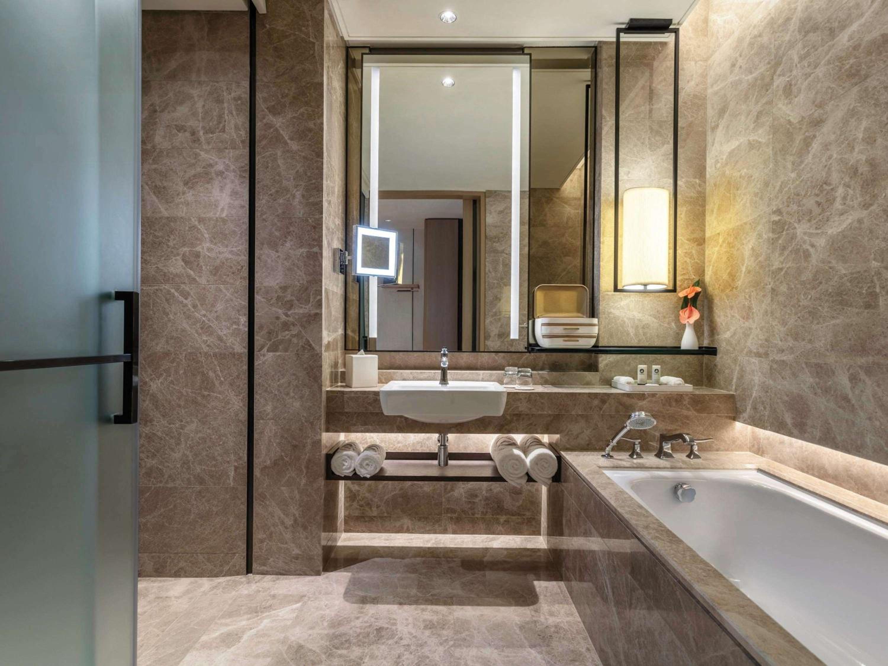 Luxury King Club Room with Club Millésime Access and City View