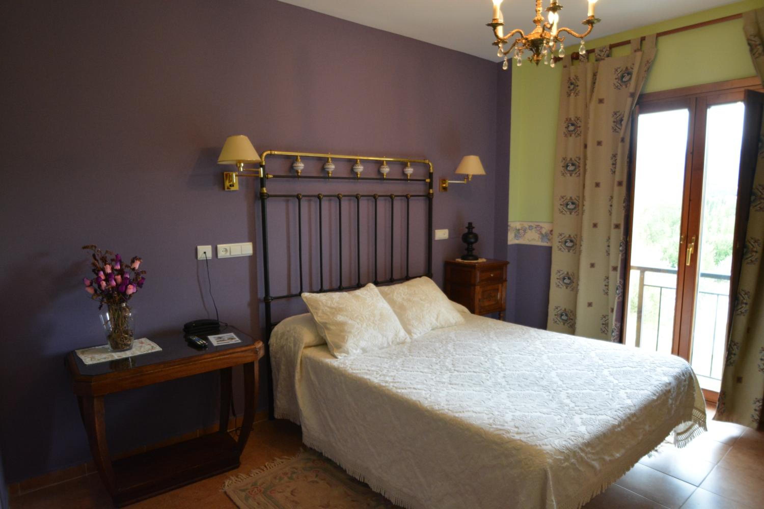 Double Room with Mountain View - Photo 5