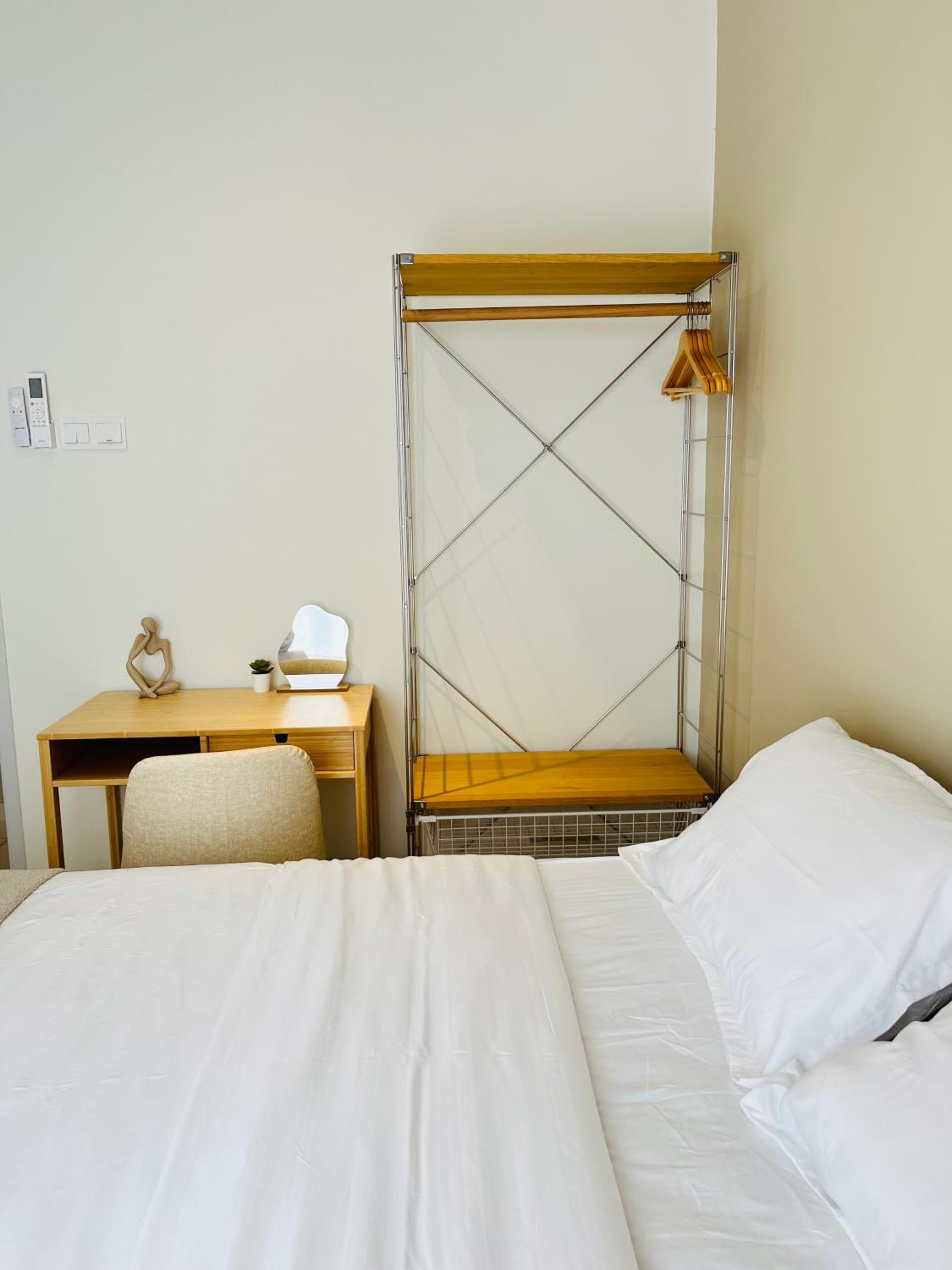 Two-Bedroom Suite - Photo 8