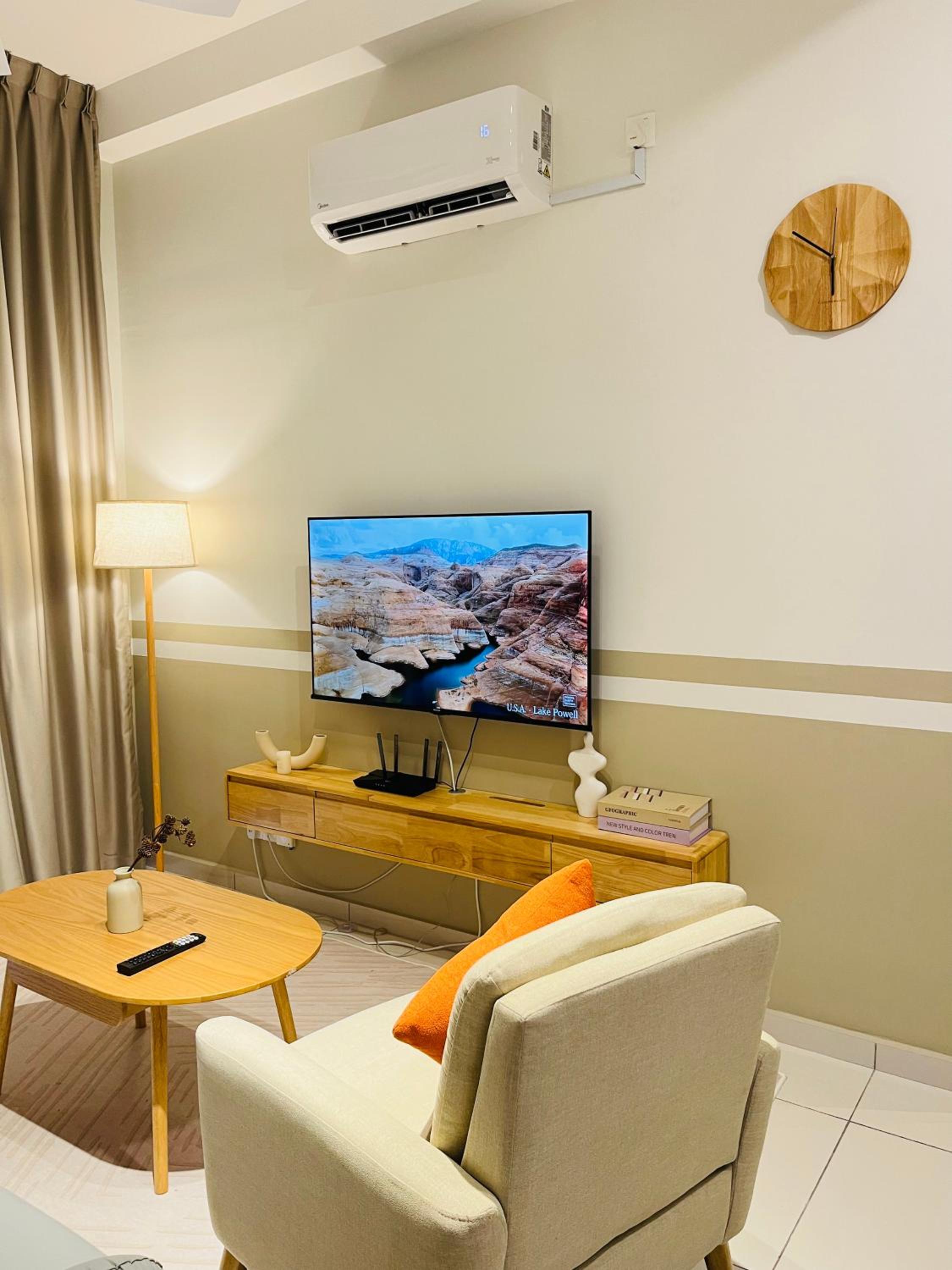 Two-Bedroom Suite - Photo 9