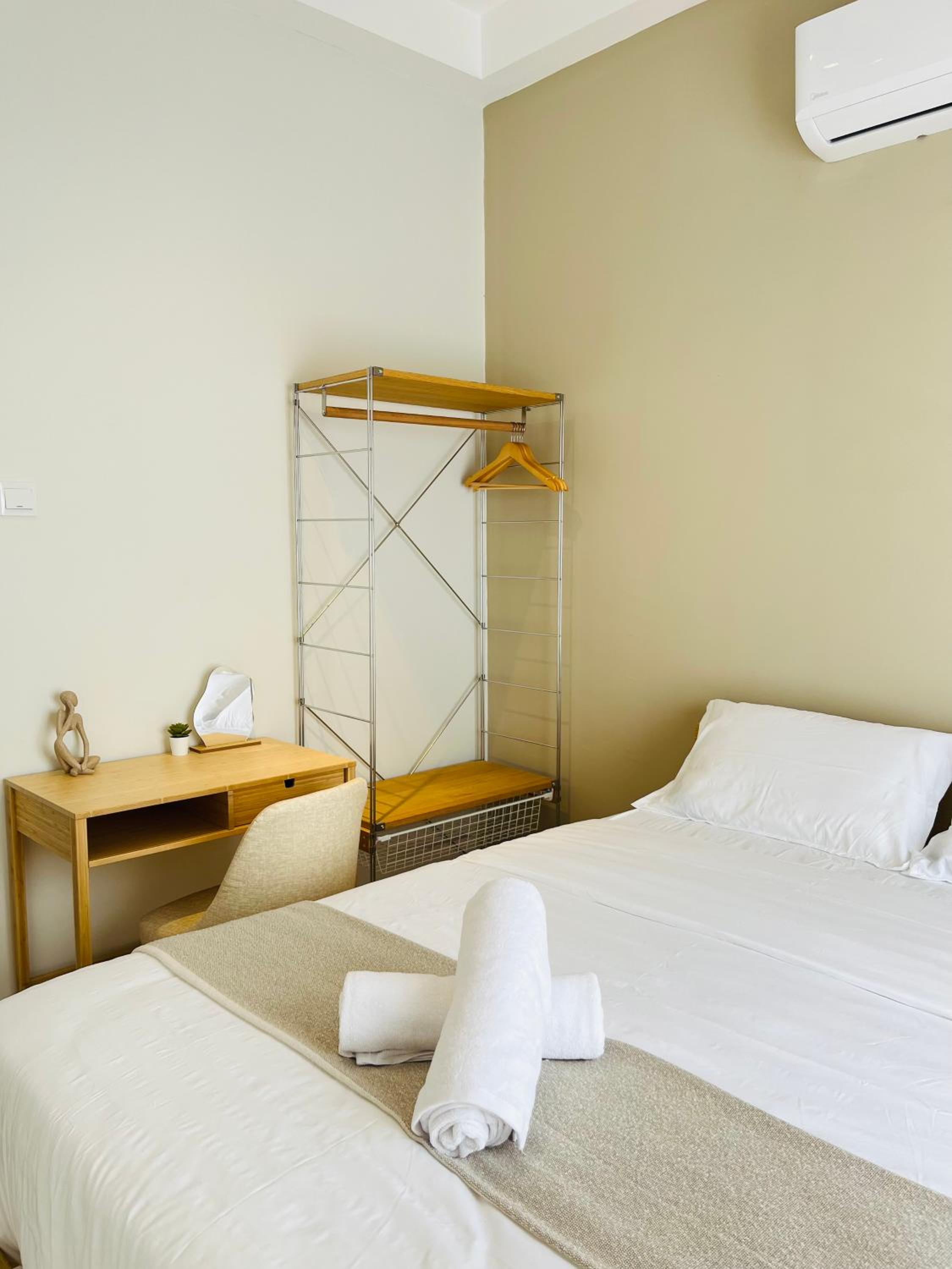 Two-Bedroom Suite - Photo 15