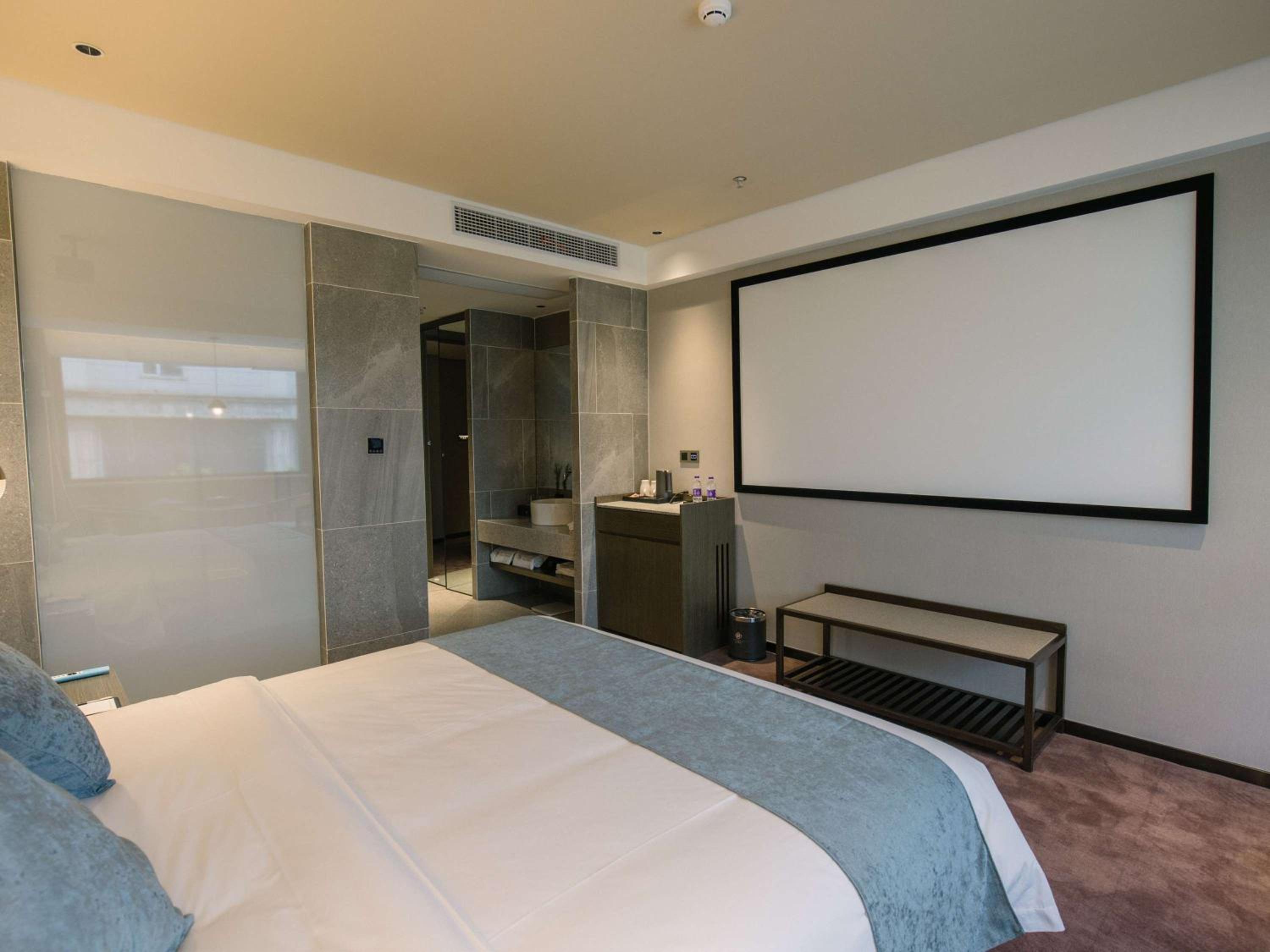 Executive Queen Room photo 2