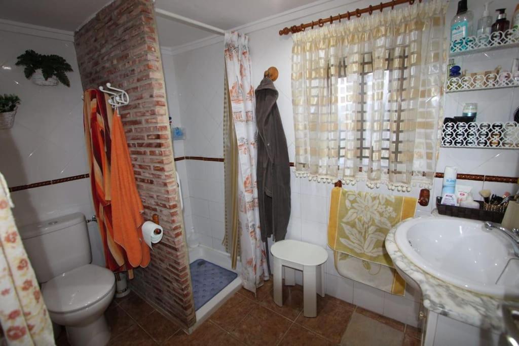 Three-Bedroom House photo 2