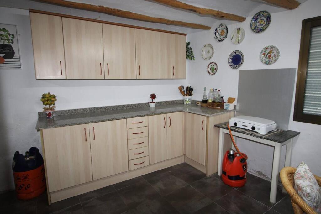 Three-Bedroom House photo 3