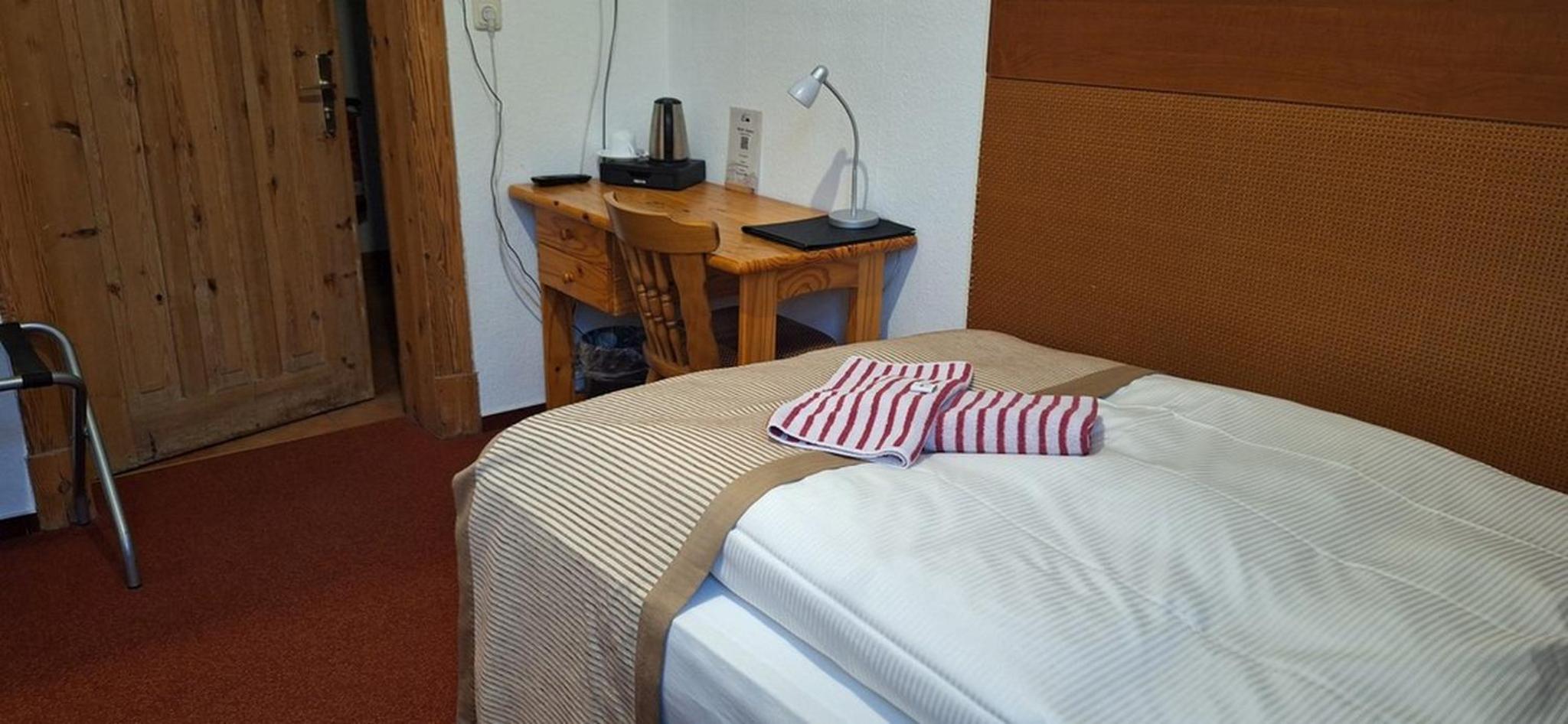 Single Room photo 2