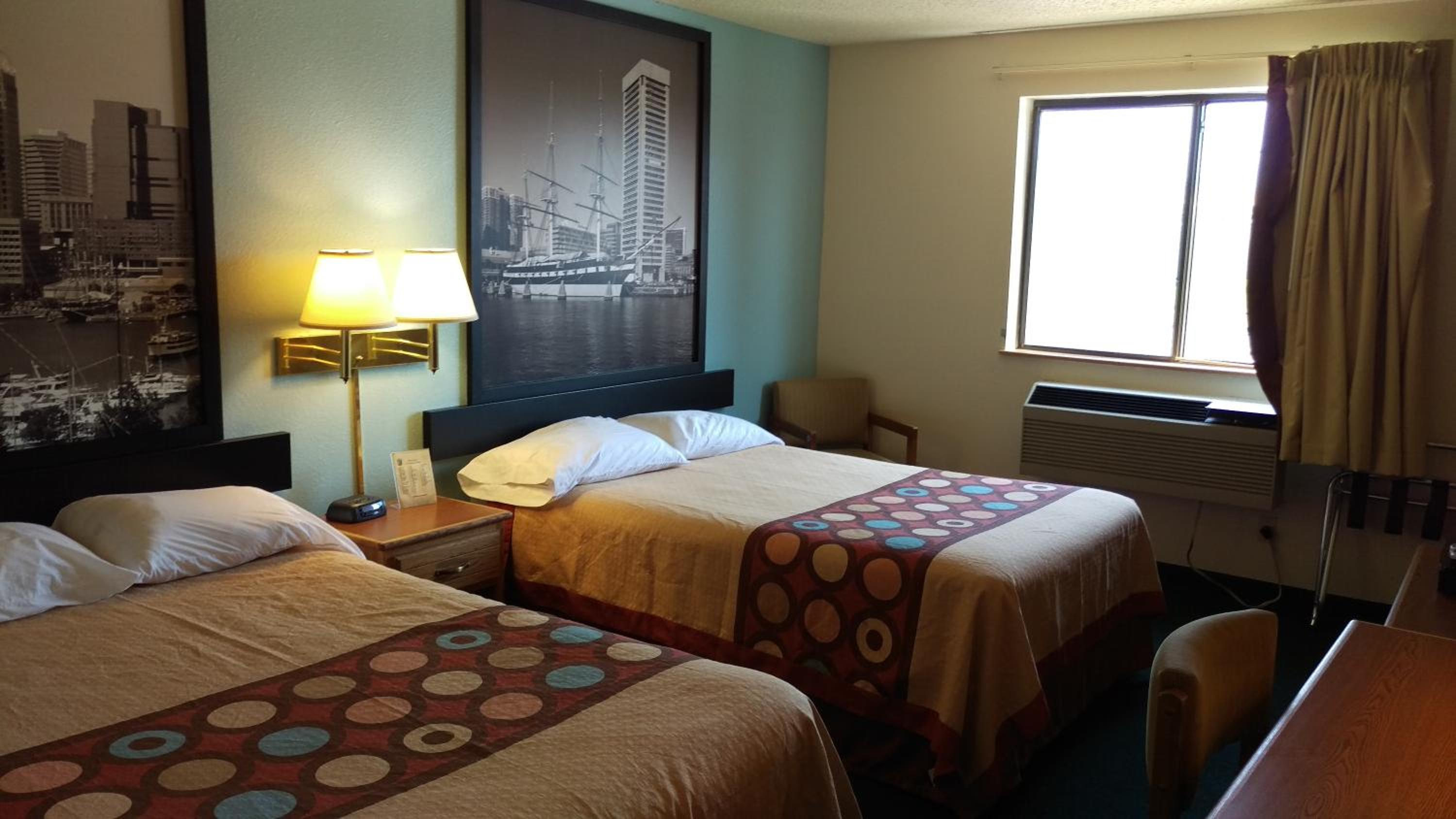 Deluxe Double Room with Two Double Beds - Non-Smoking - Photo 4