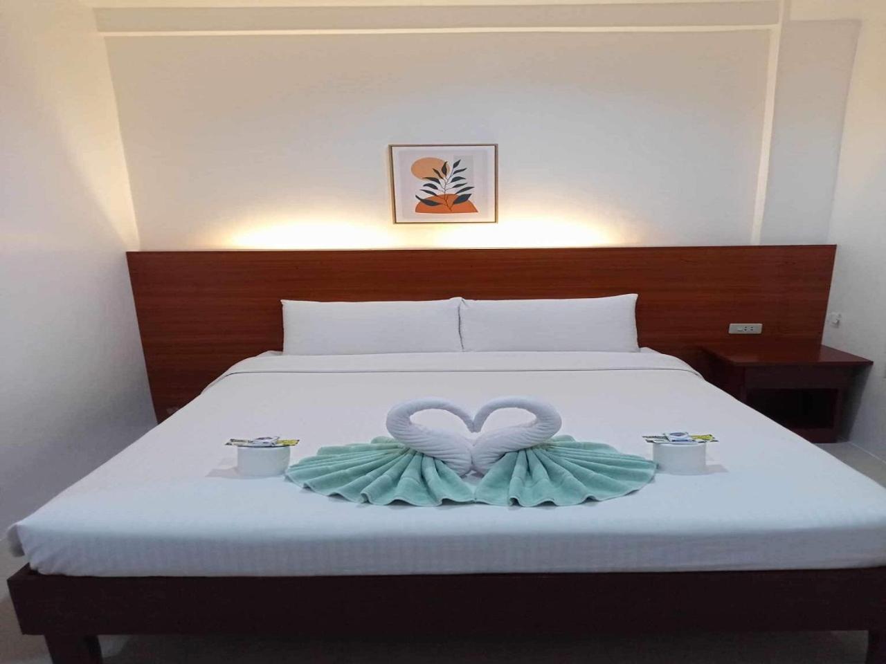 Double Room with Private Bathroom - Photo 1