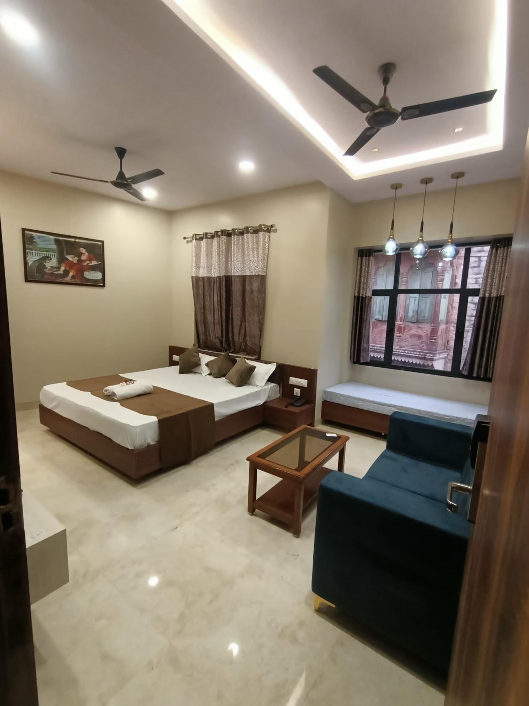 Deluxe Room - Photo 3