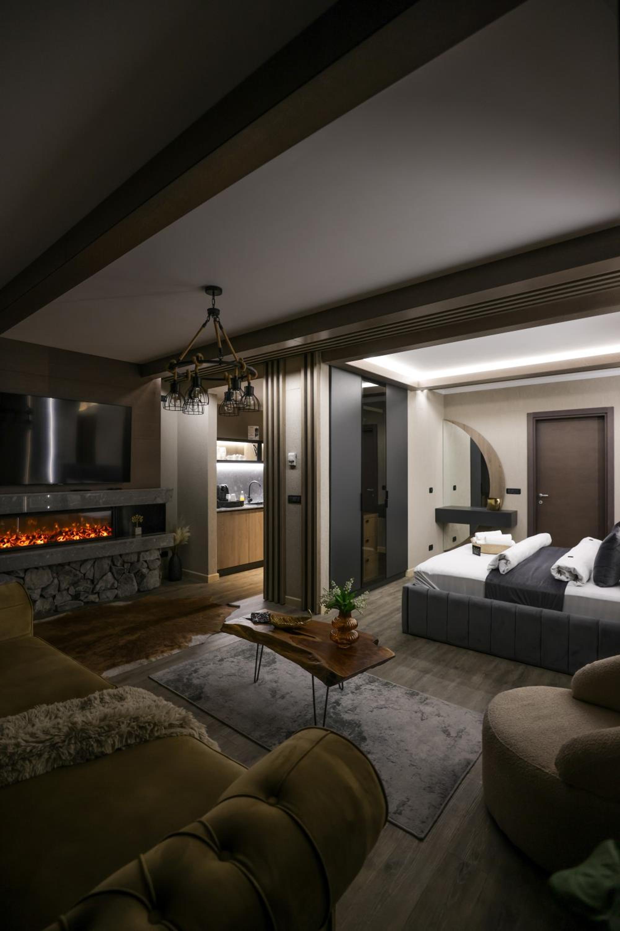 Elexus Chalet - Photo 1