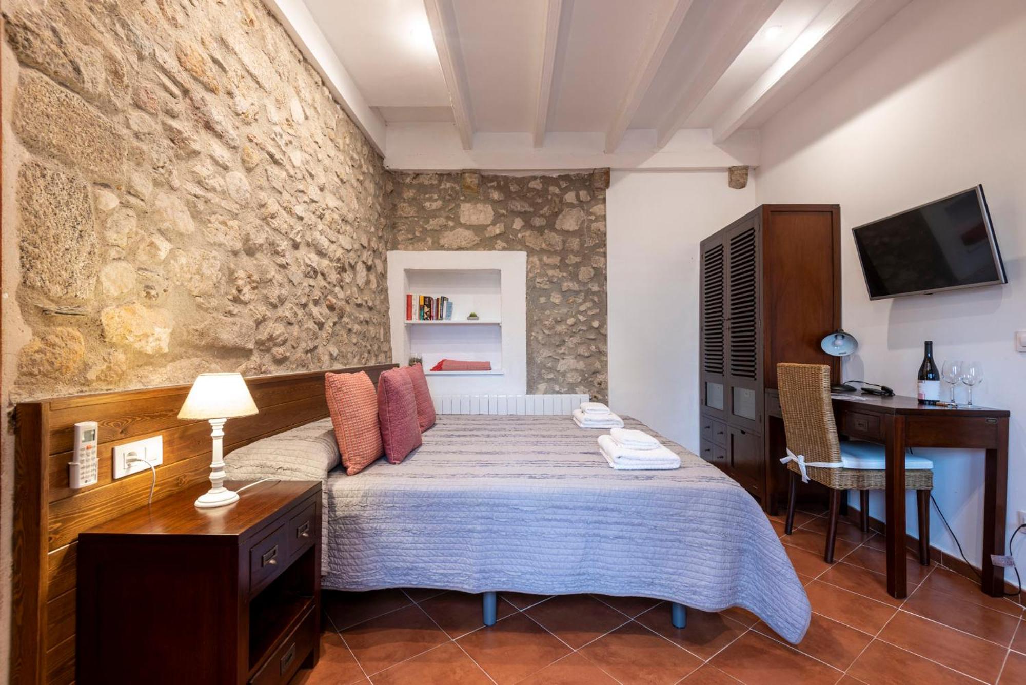 Twin Room with Terrace photo 2