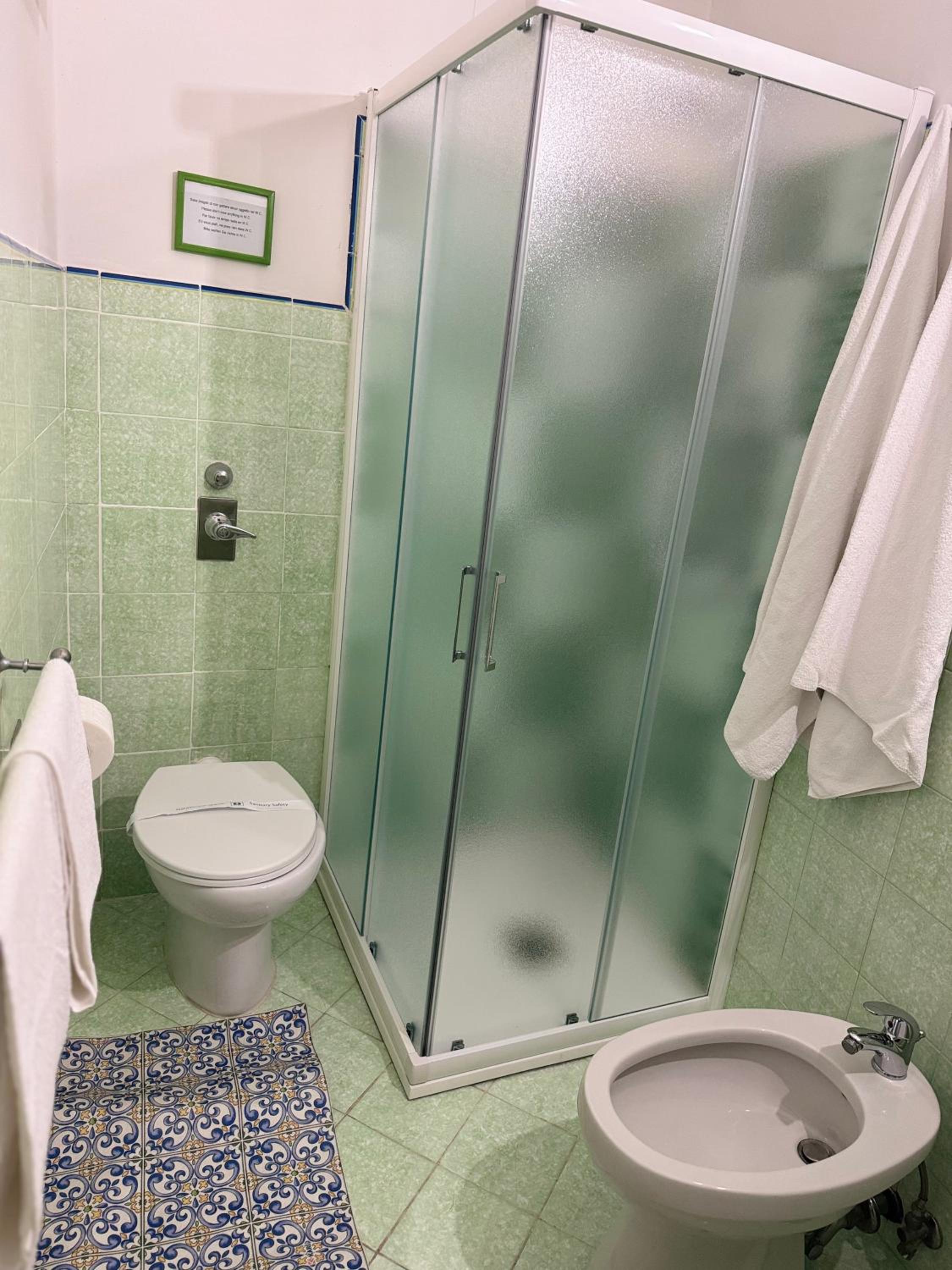 Double Room with Terrace - Photo 9