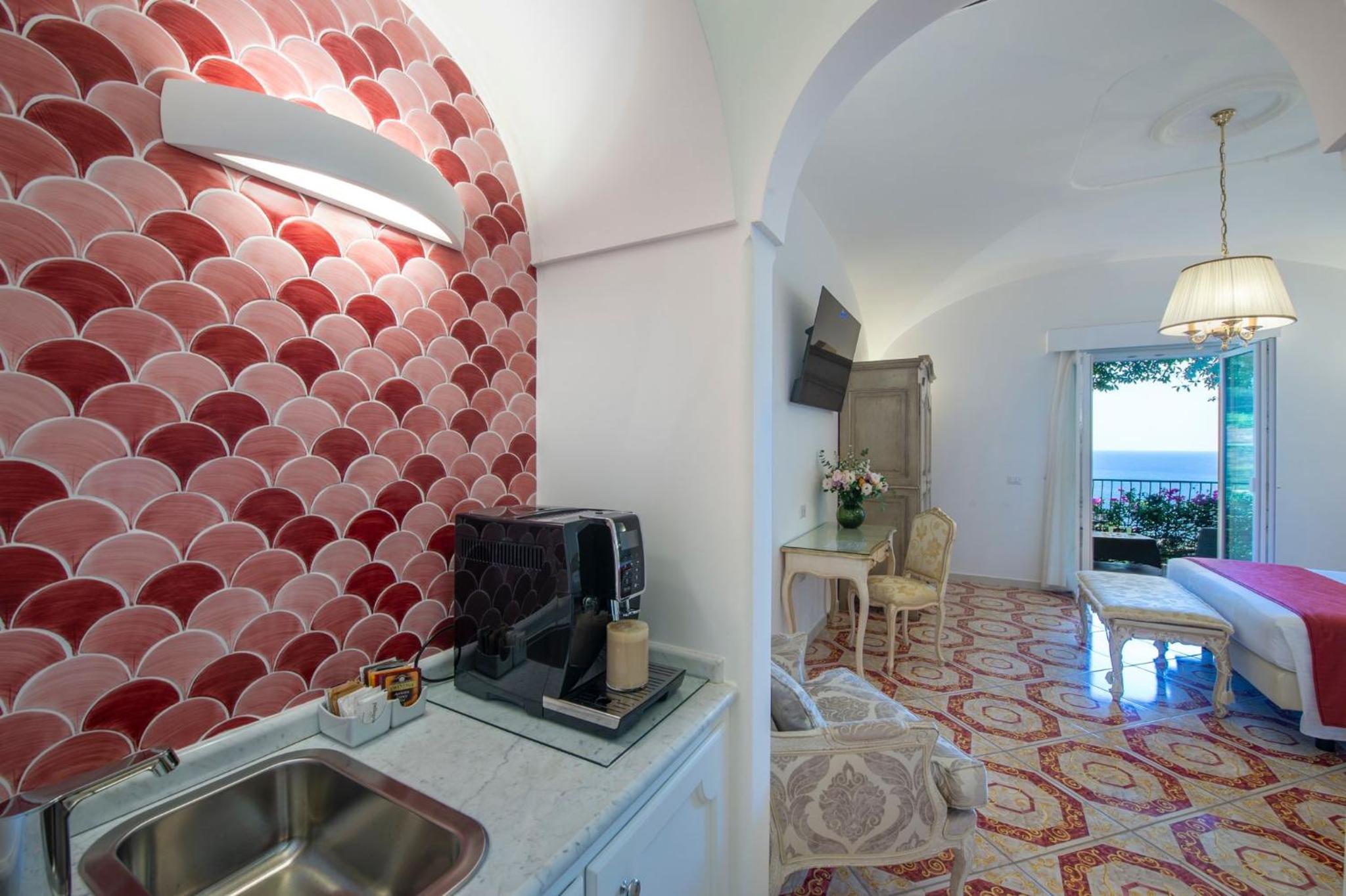 Junior Suite with Sea View - Photo 8