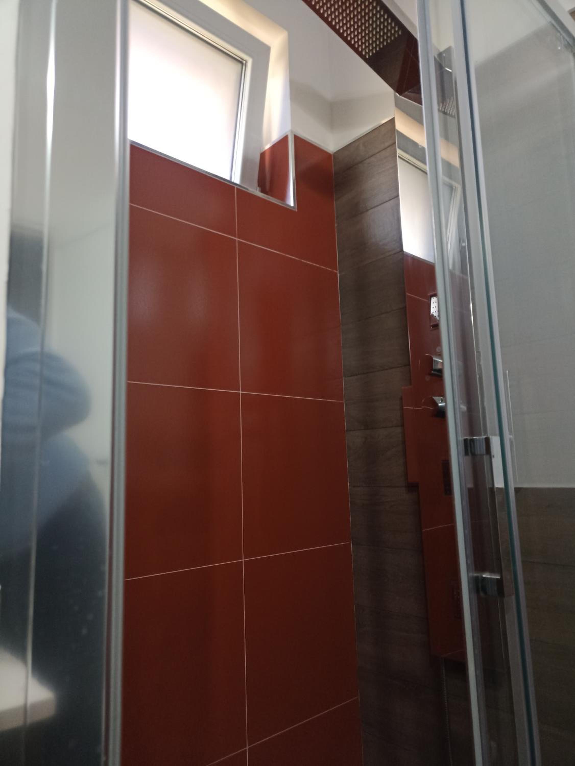 Deluxe King Room - Photo 14