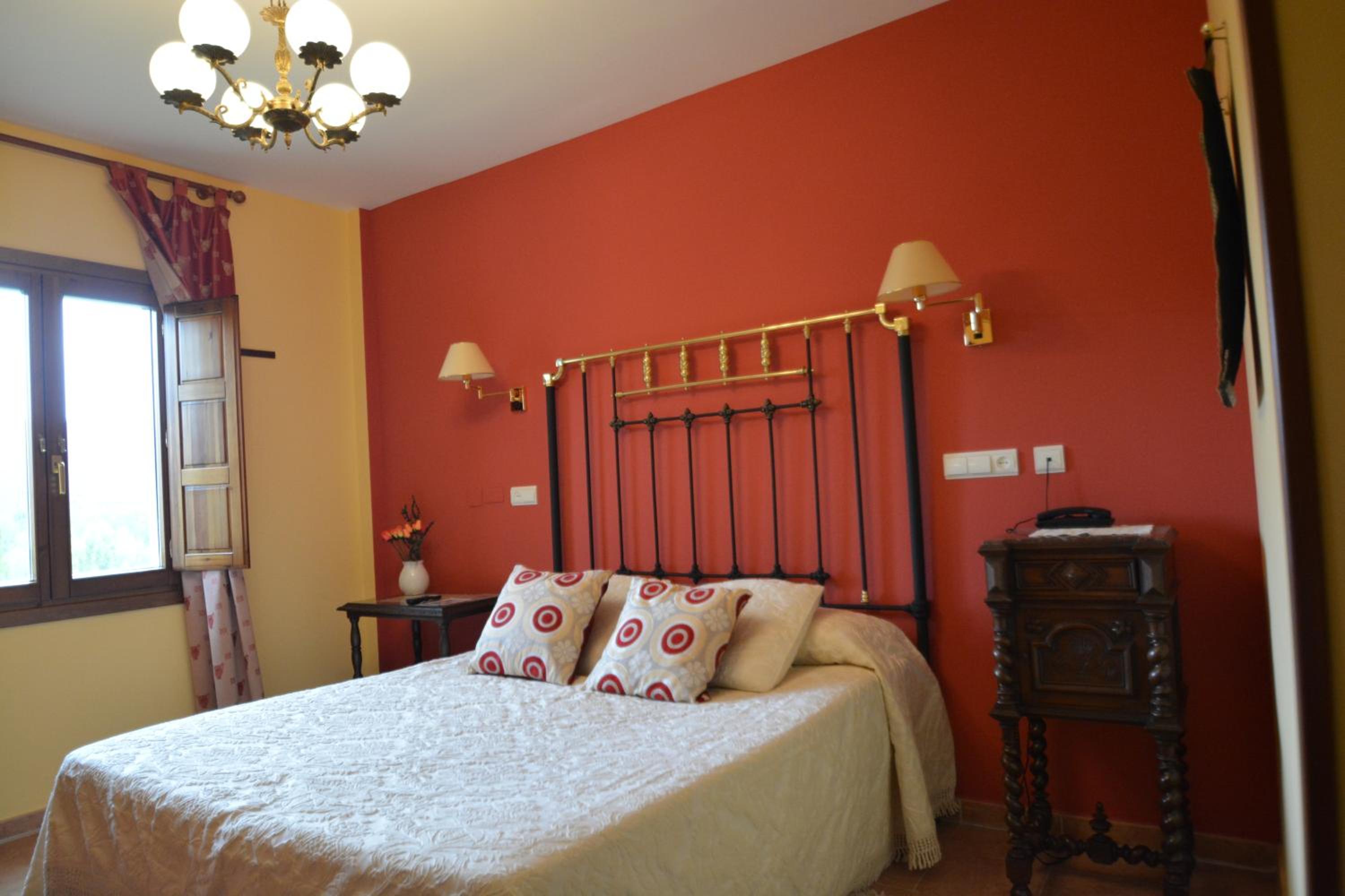 Double Room with Mountain View - Photo 7