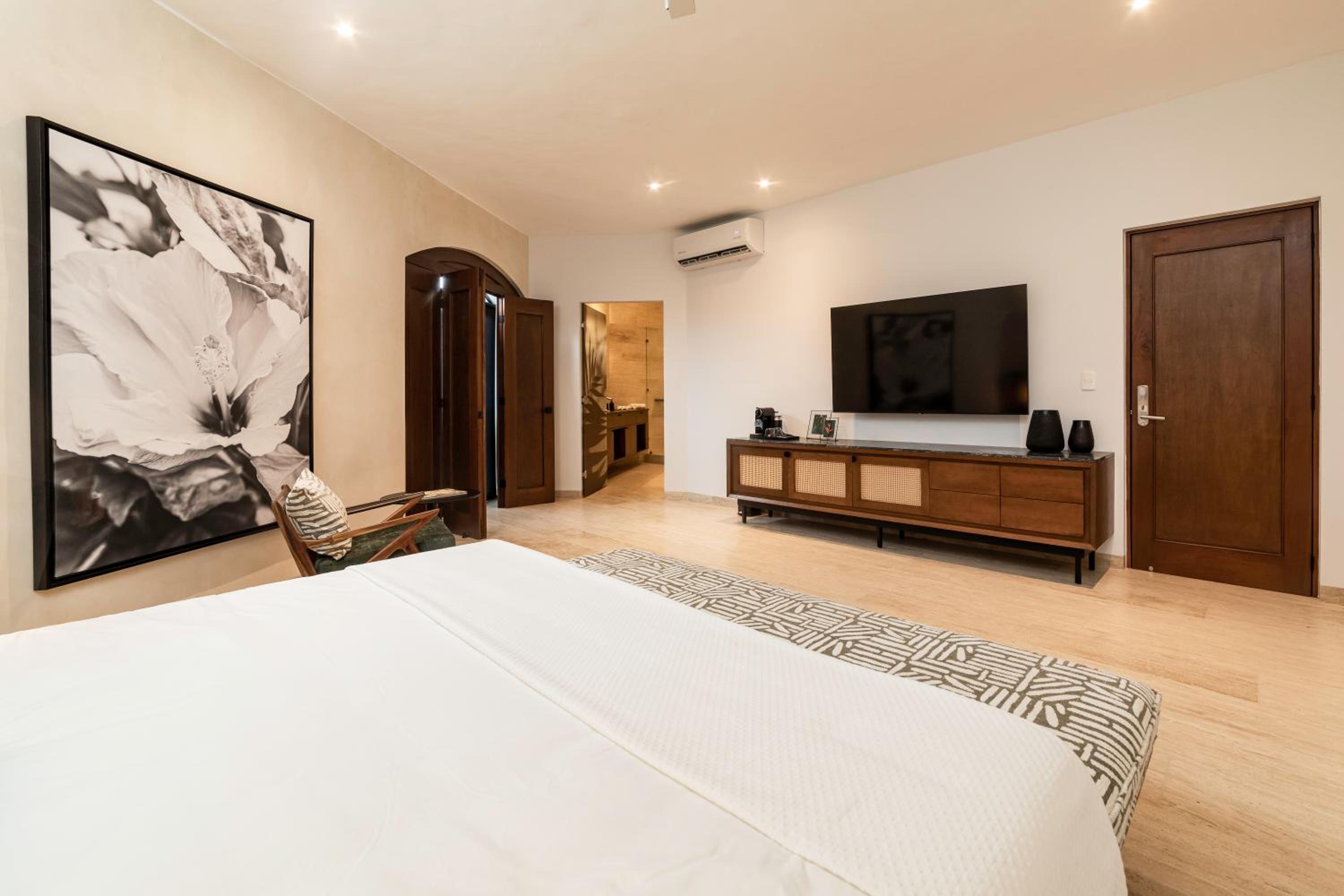 Presidential Suite photo 3