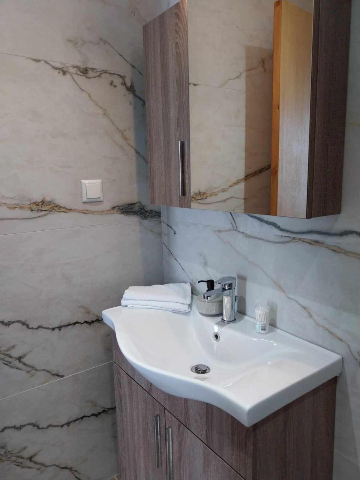 Deluxe Double Room with Balcony and Sea View