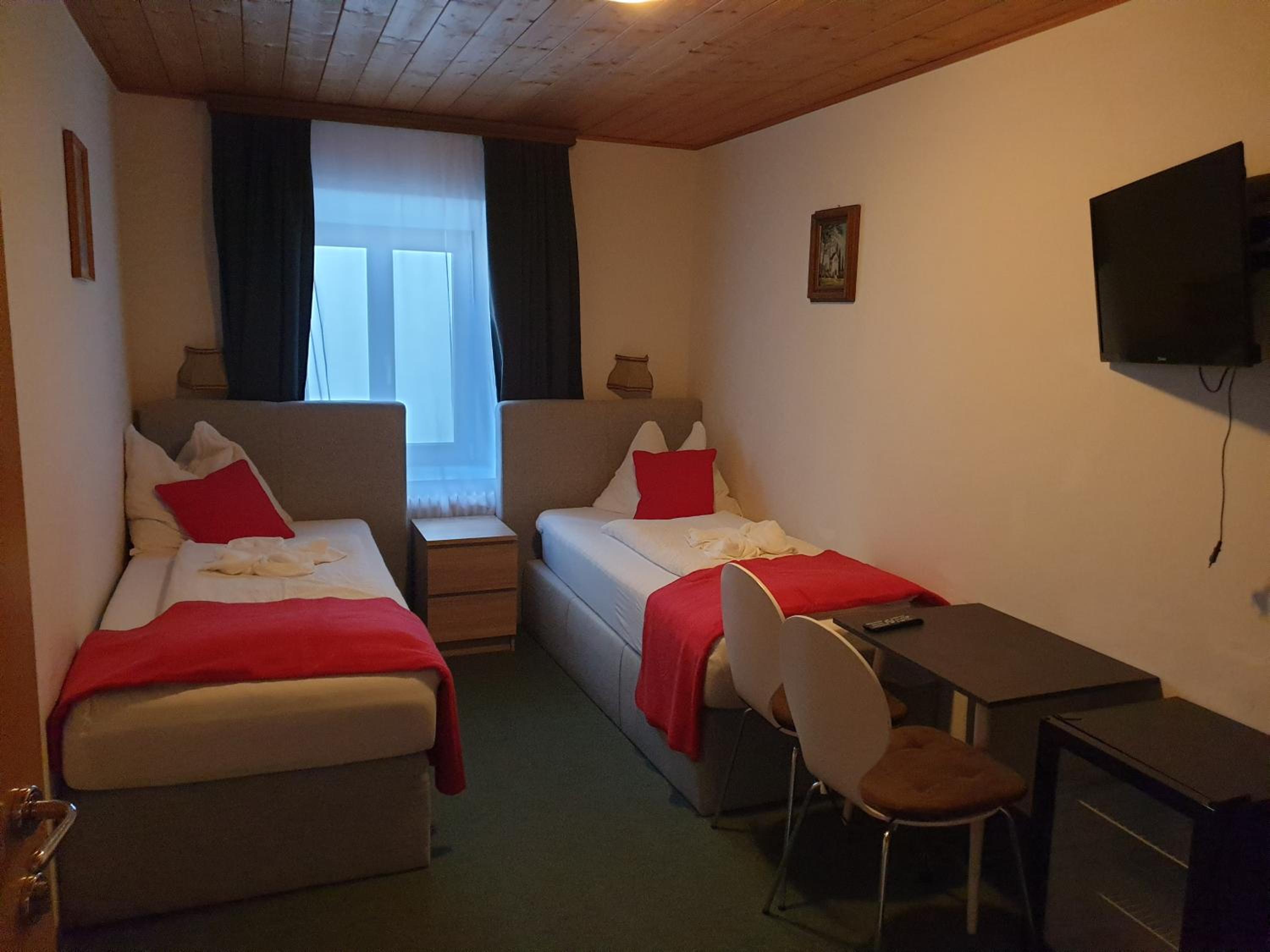 Single Room with Mountain View photo 2