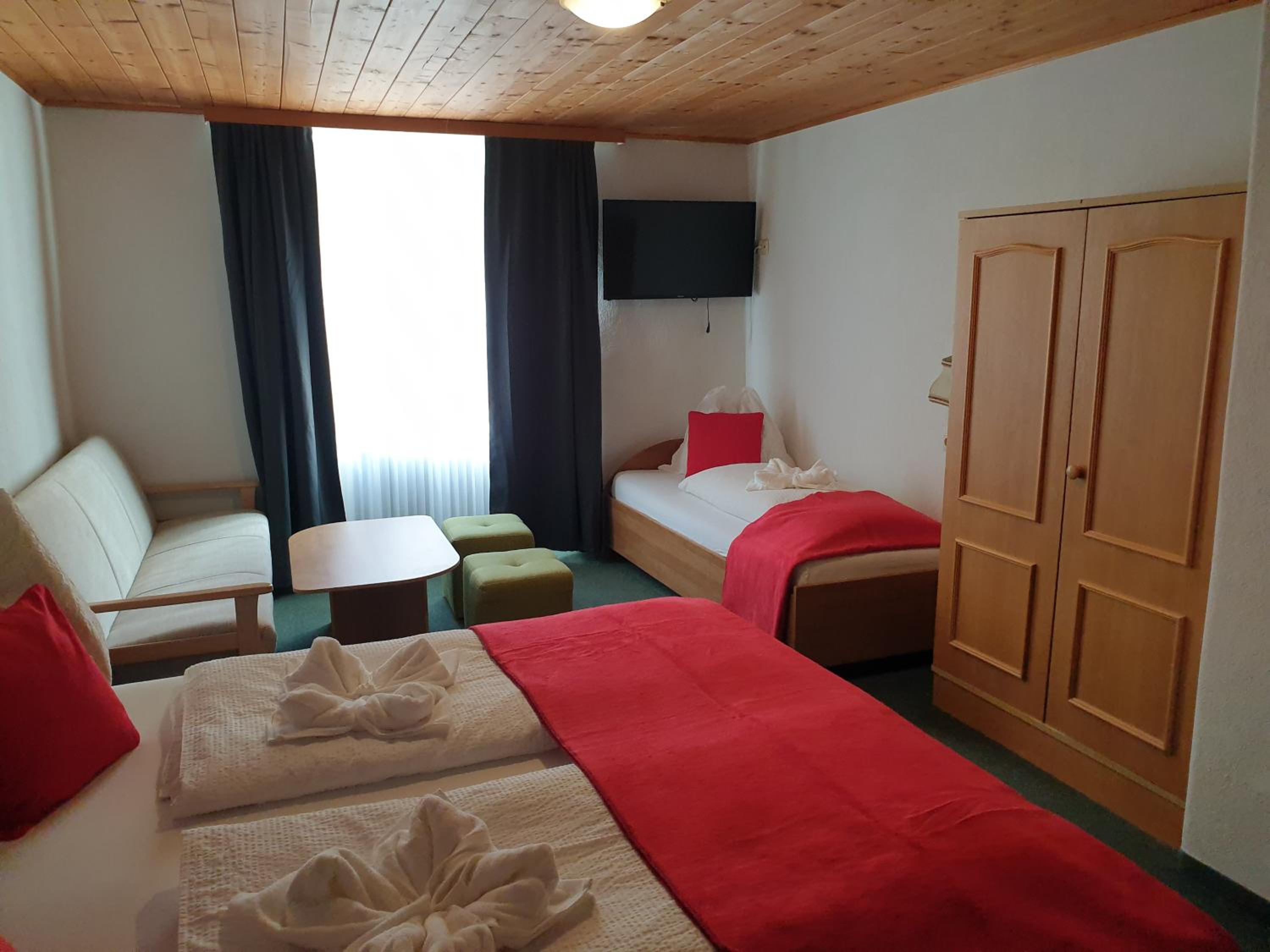 Triple Room with Mountain View photo 2
