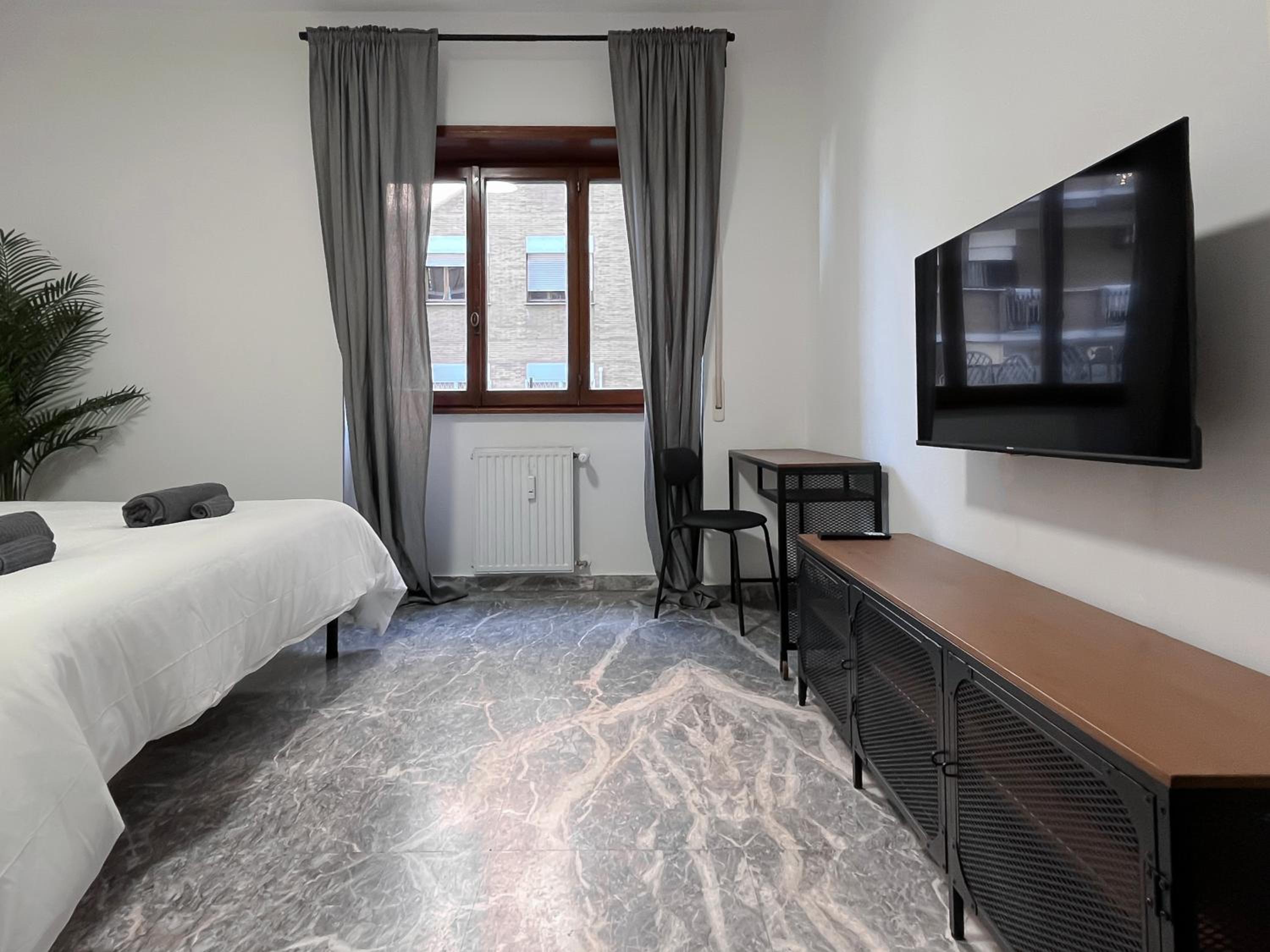 Double Room with Internal Private Bathroom