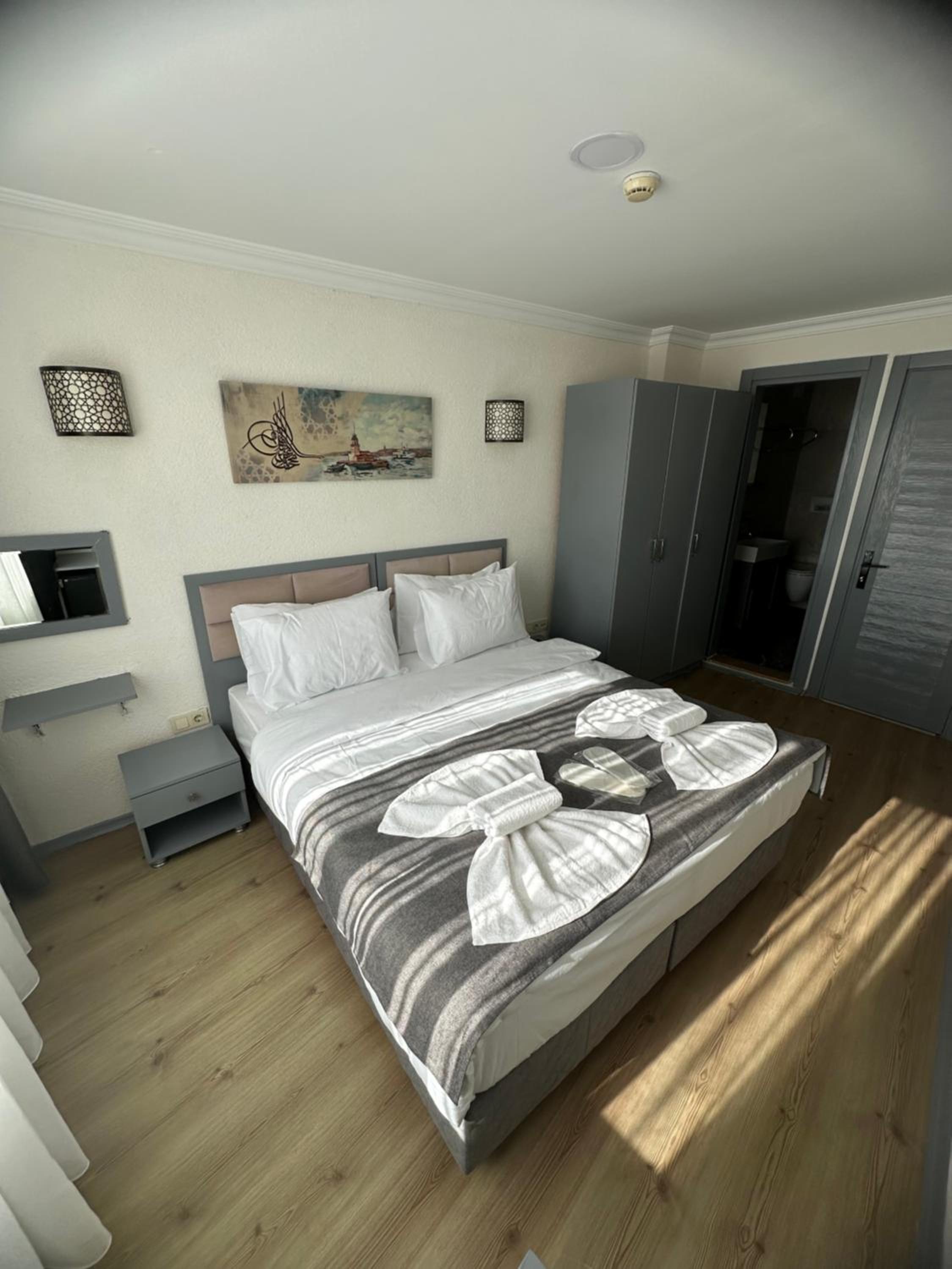 Standard Twin Room with Sea View photo 2