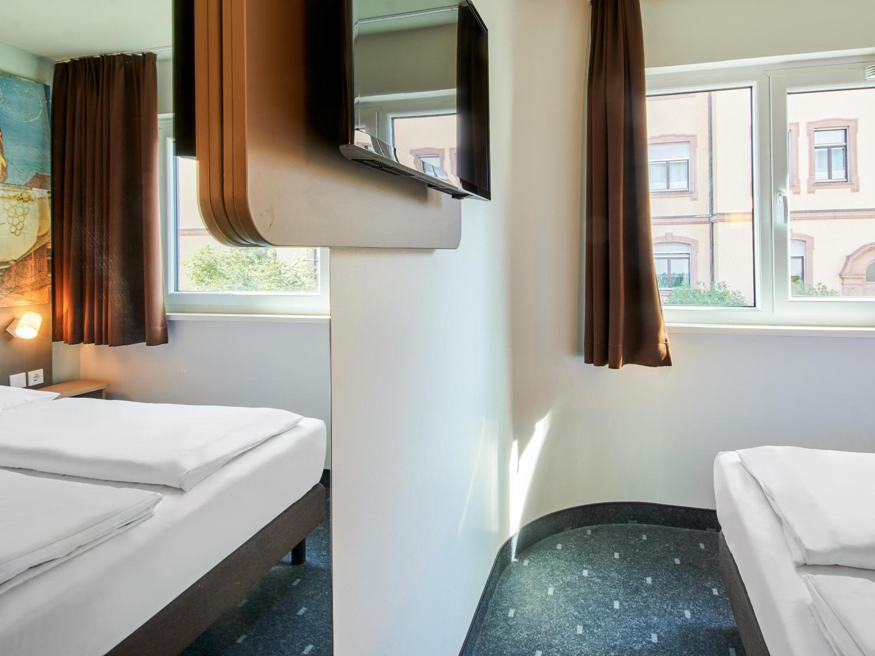 Double Room - Photo 2