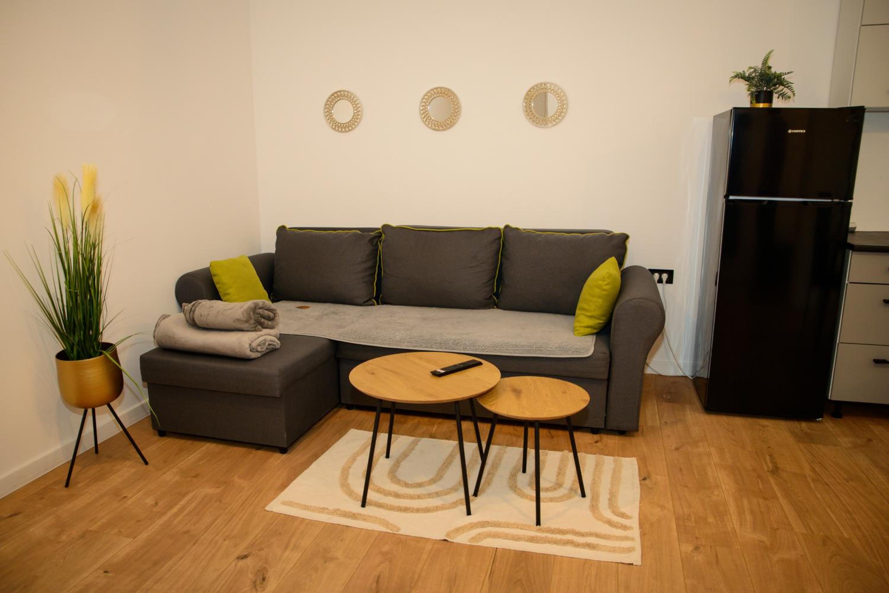 One-Bedroom Apartment