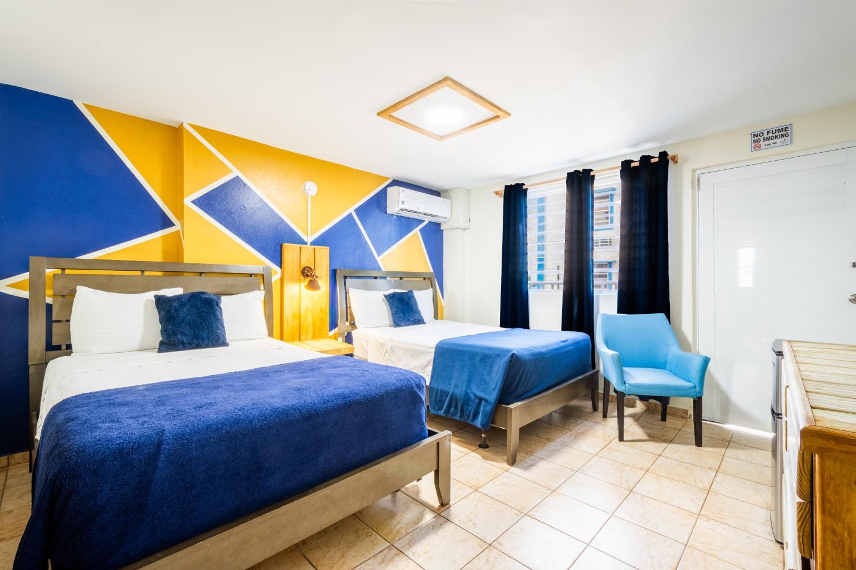 Quadruple Room with Balcony photo 2