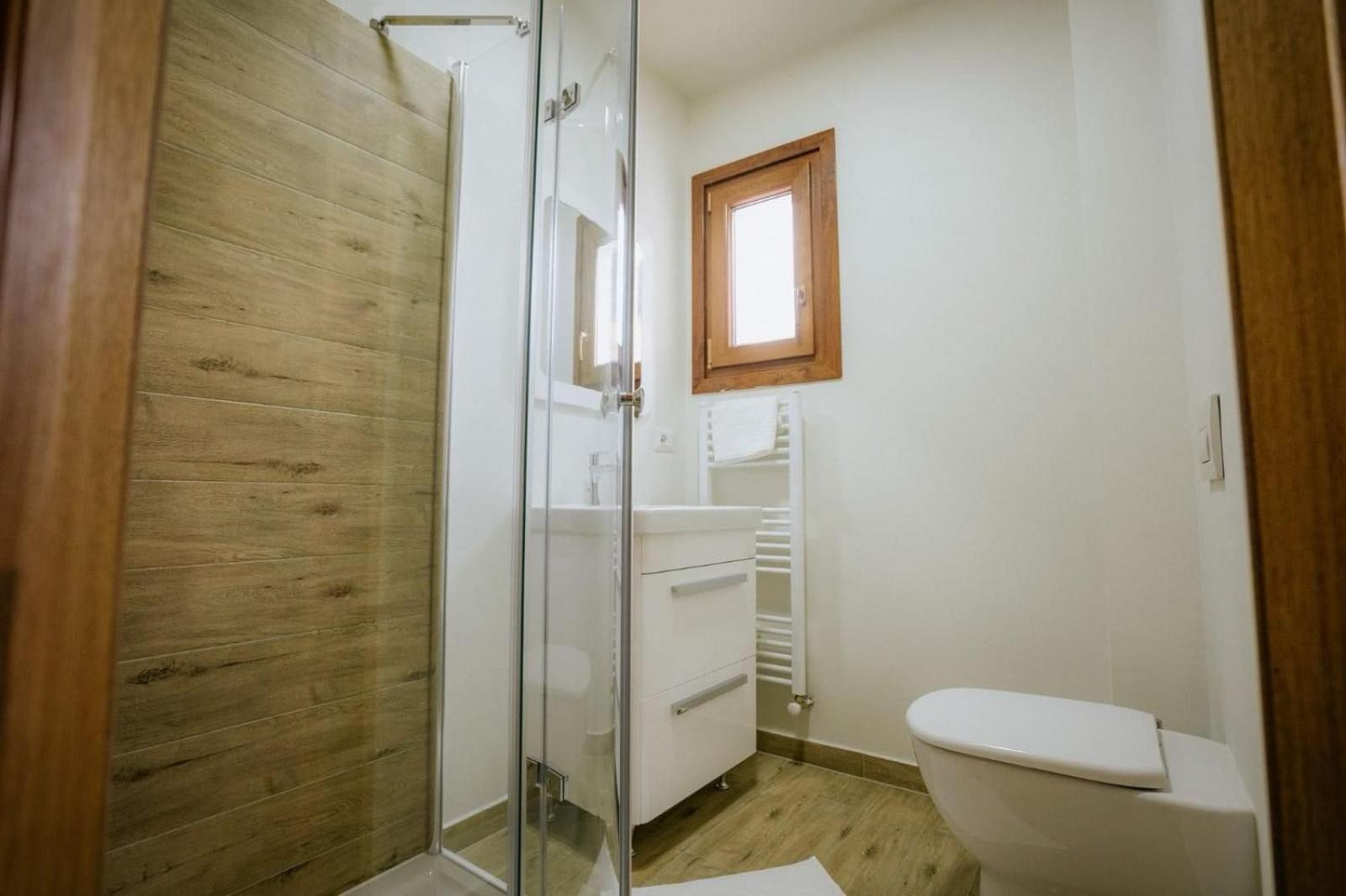 Triple Room with Private Bathroom photo 2