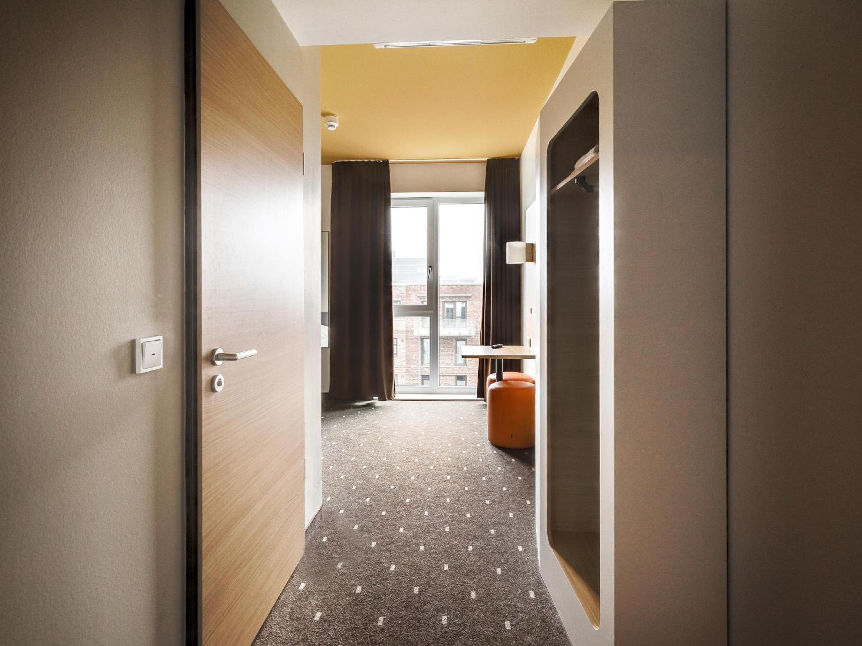 Single Room photo 2