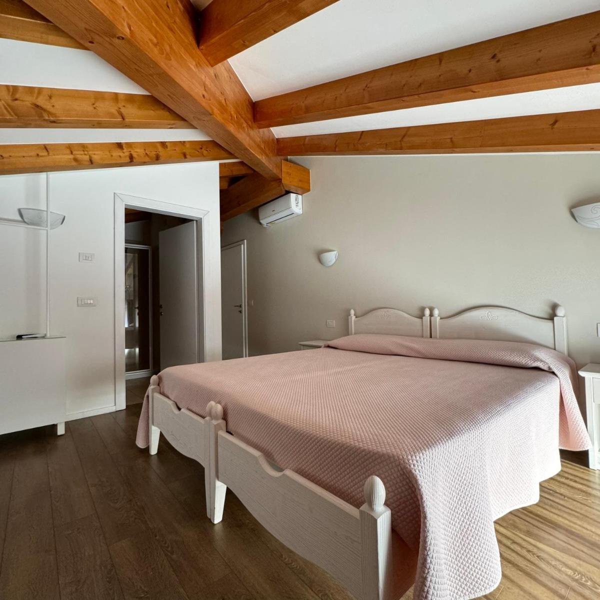 Double or Twin Room - Photo 17