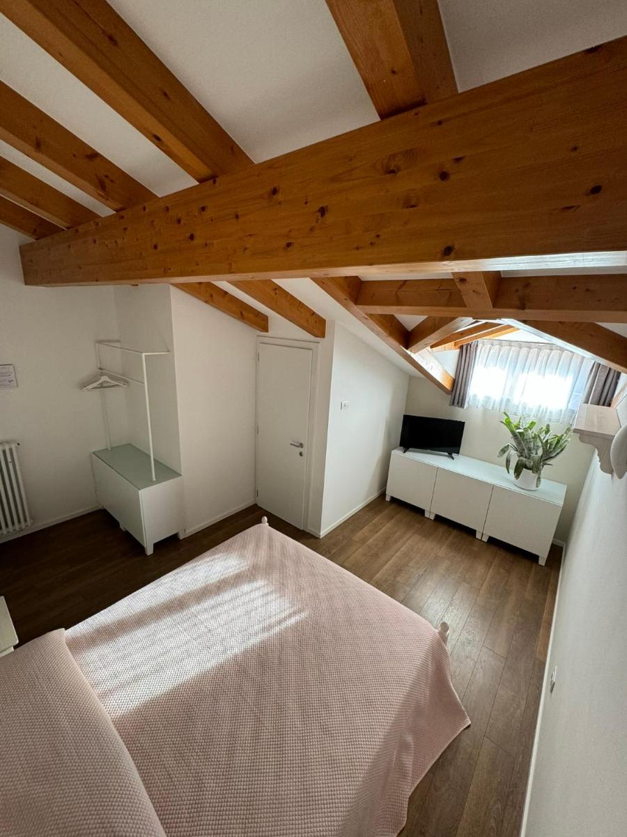 Economy Double Room - Photo 4