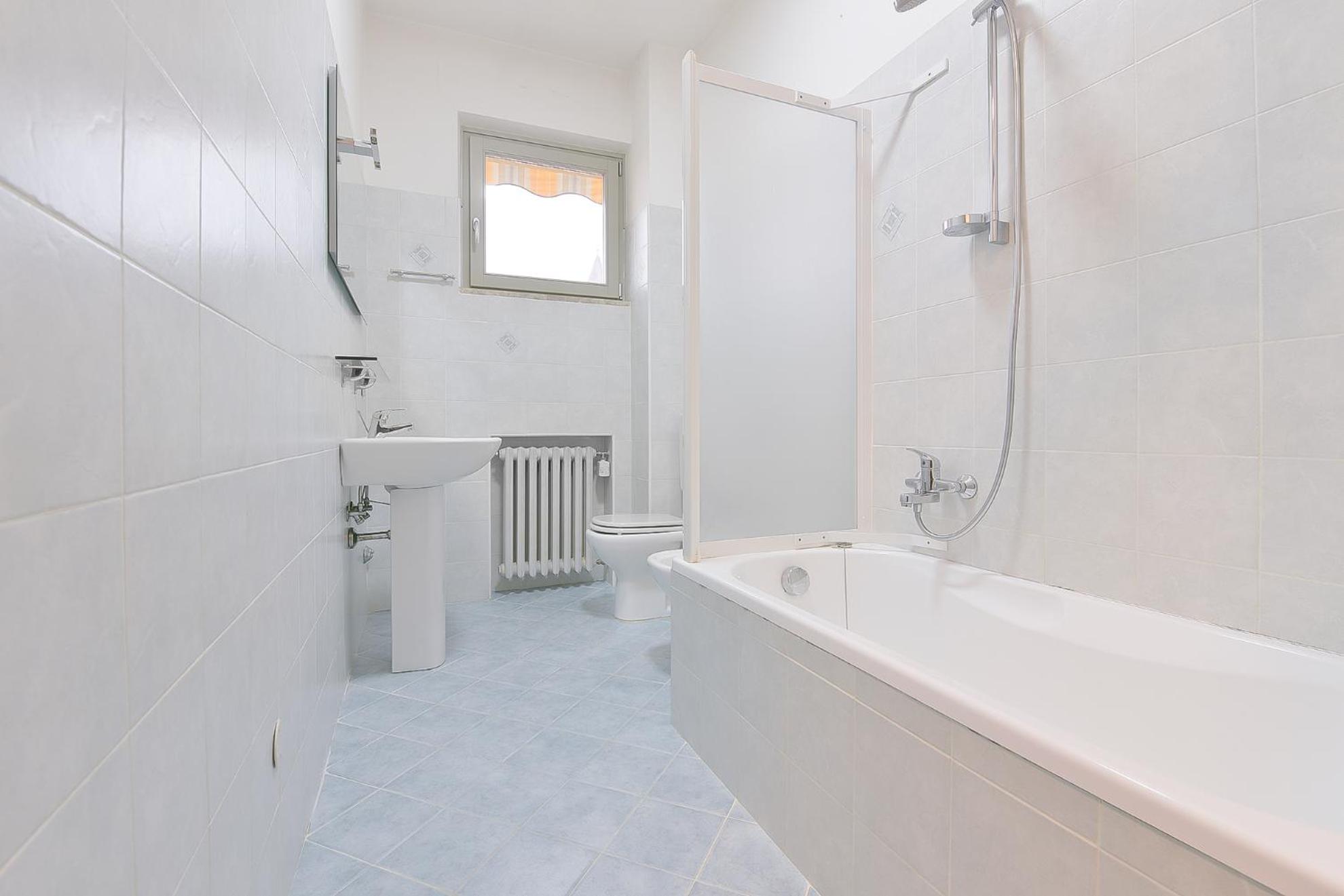 Two-Bedroom Apartment - Photo 8