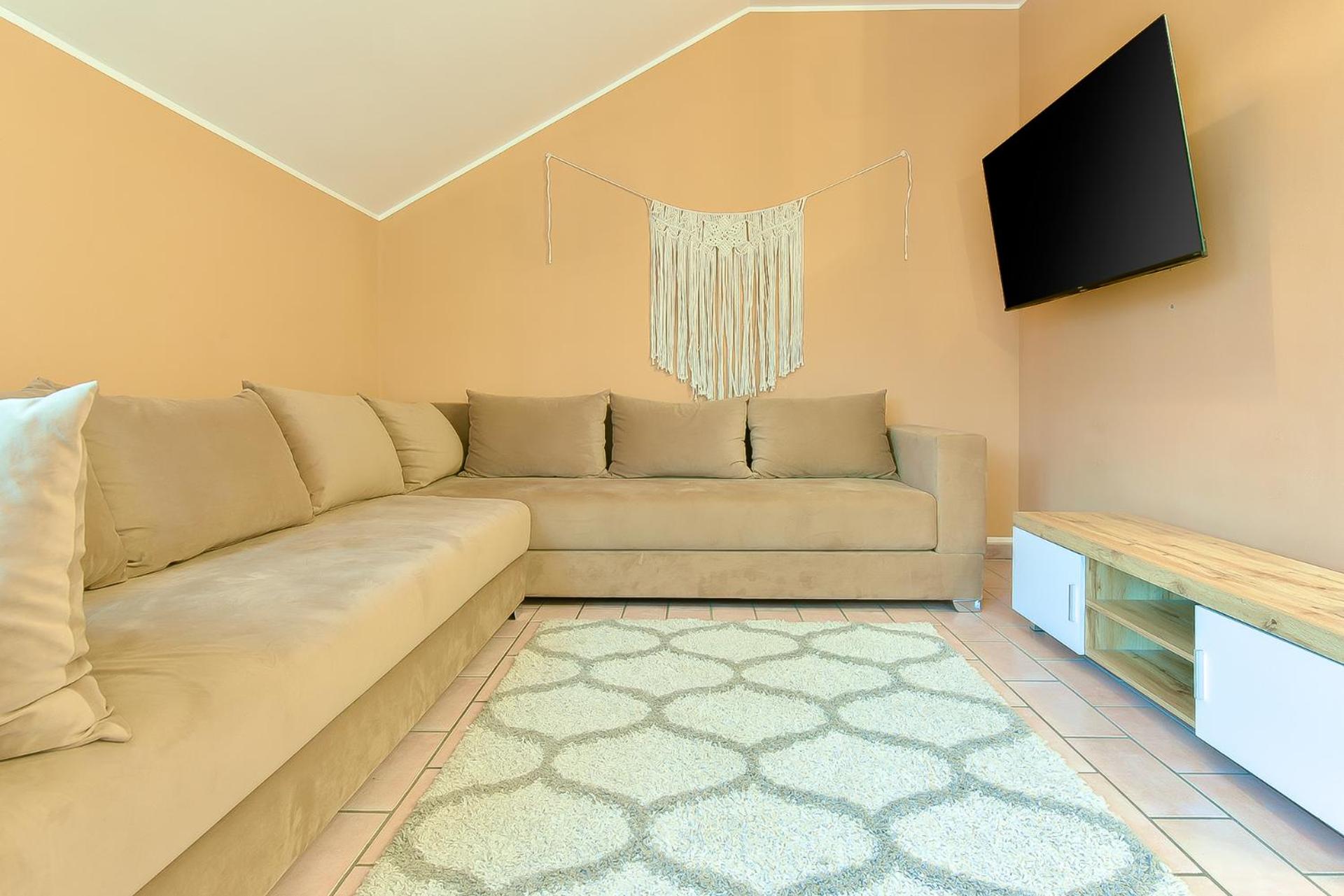 Two-Bedroom Apartment - Photo 4