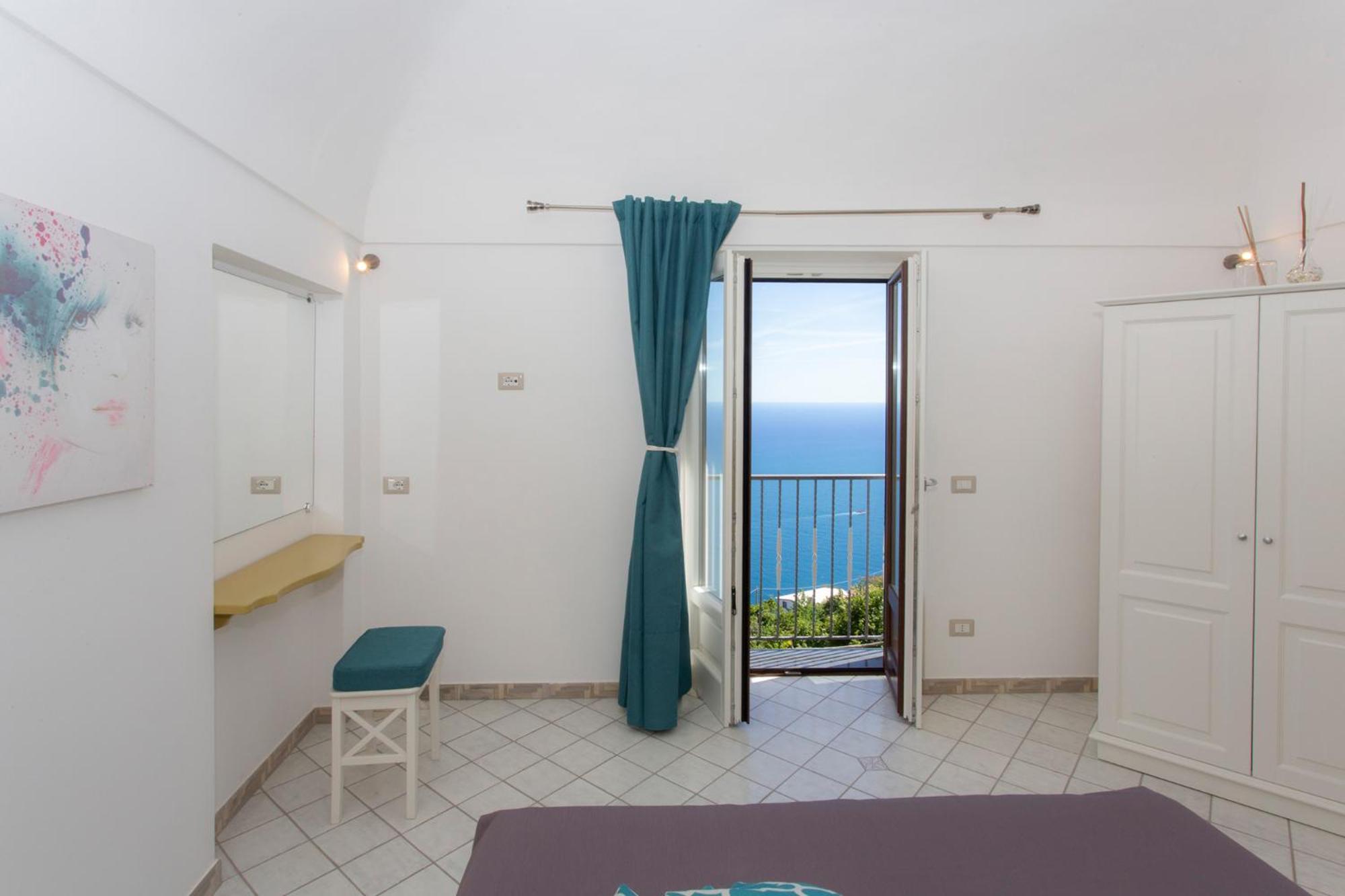 Two-Bedroom House - Photo 37