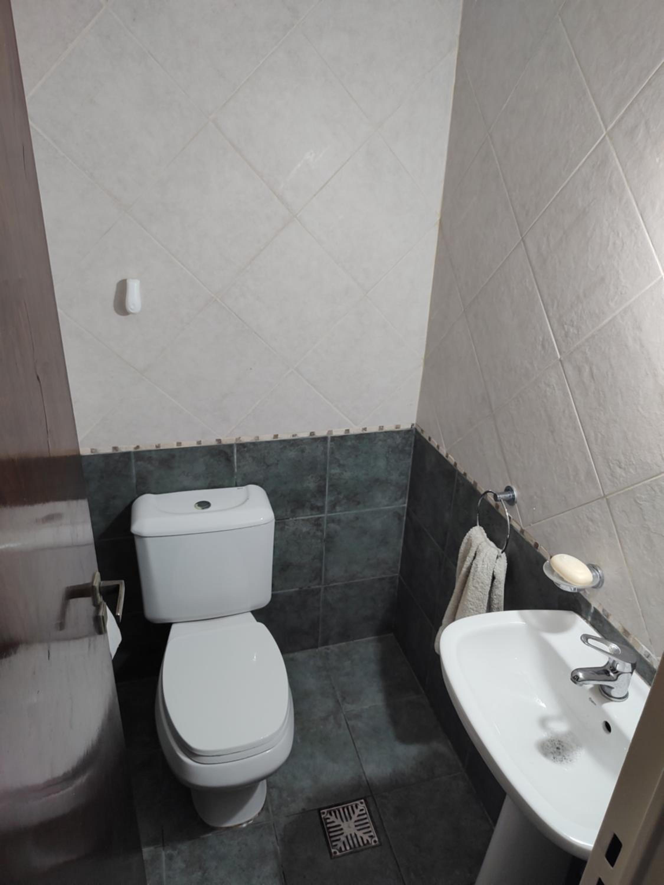 Three-Bedroom Apartment photo 2