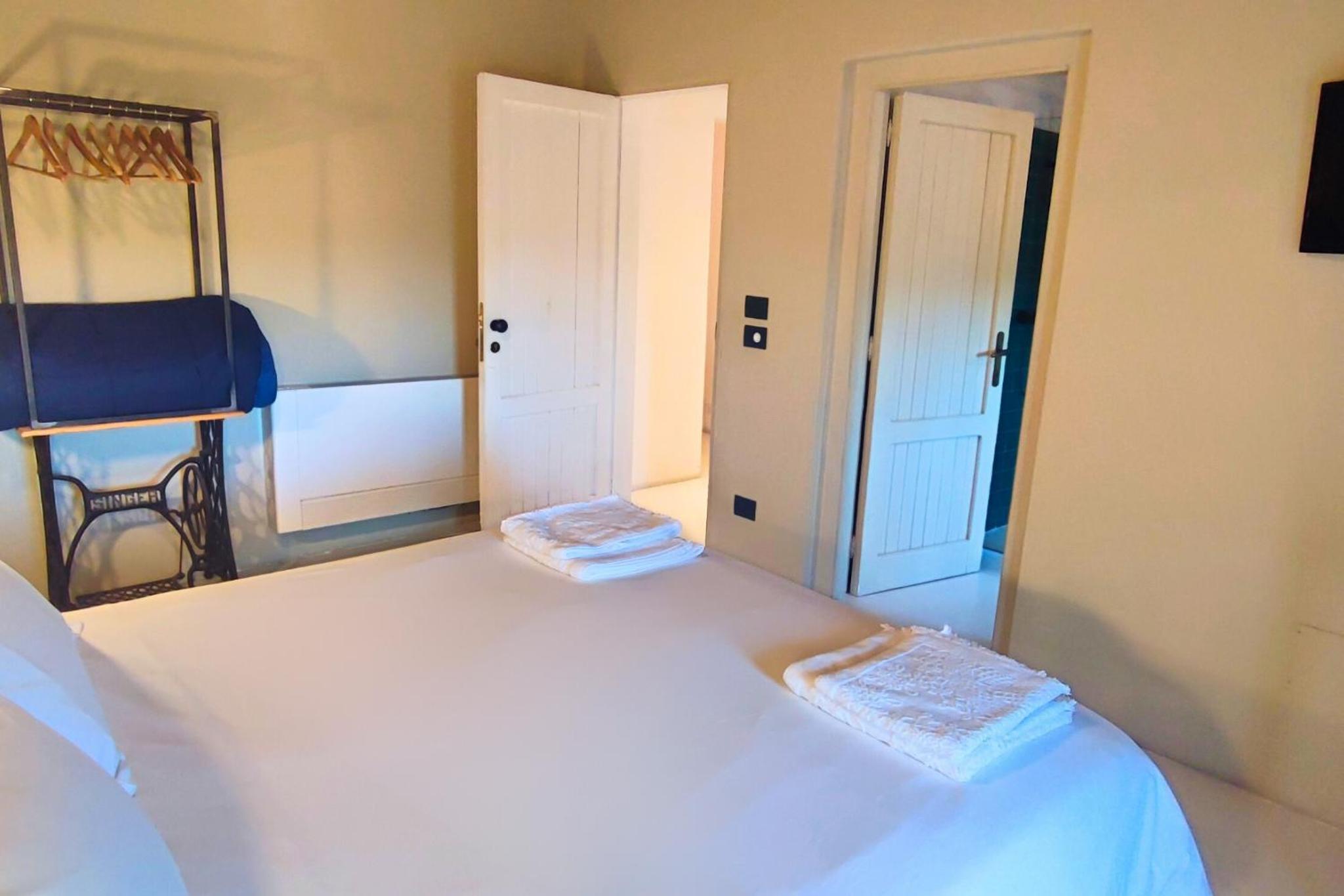 Double Room with Private Bathroom photo 3