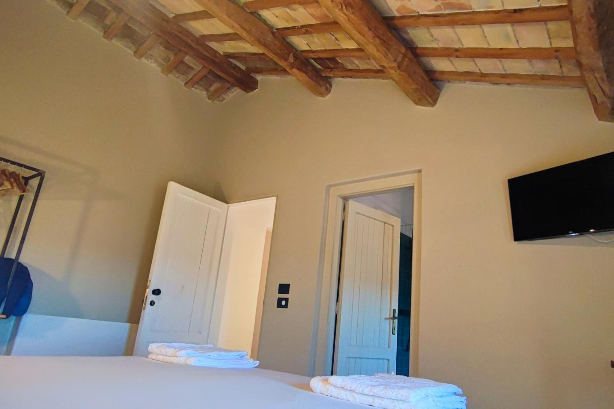 Double Room with Private Bathroom photo 2