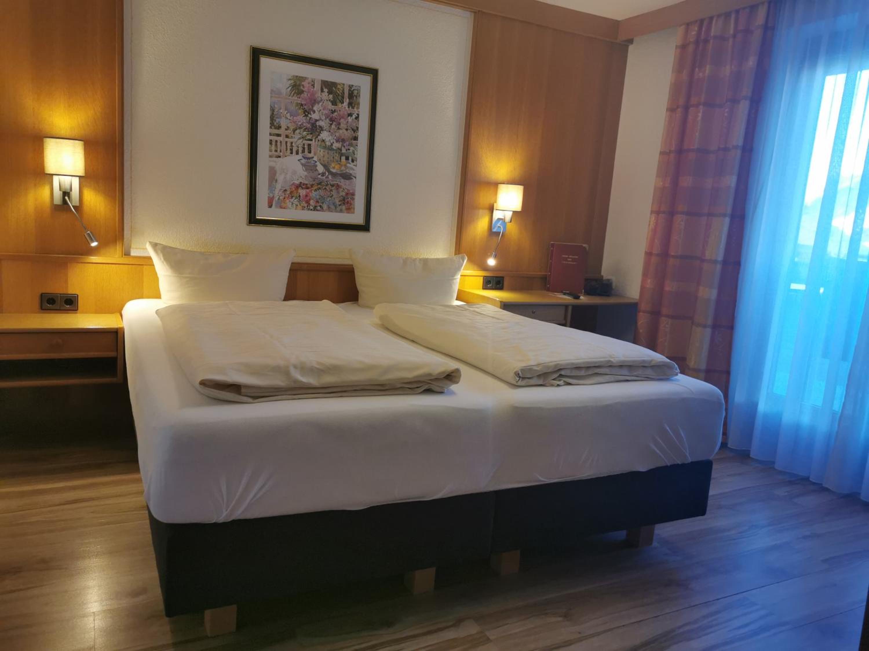Double Room - Photo 3