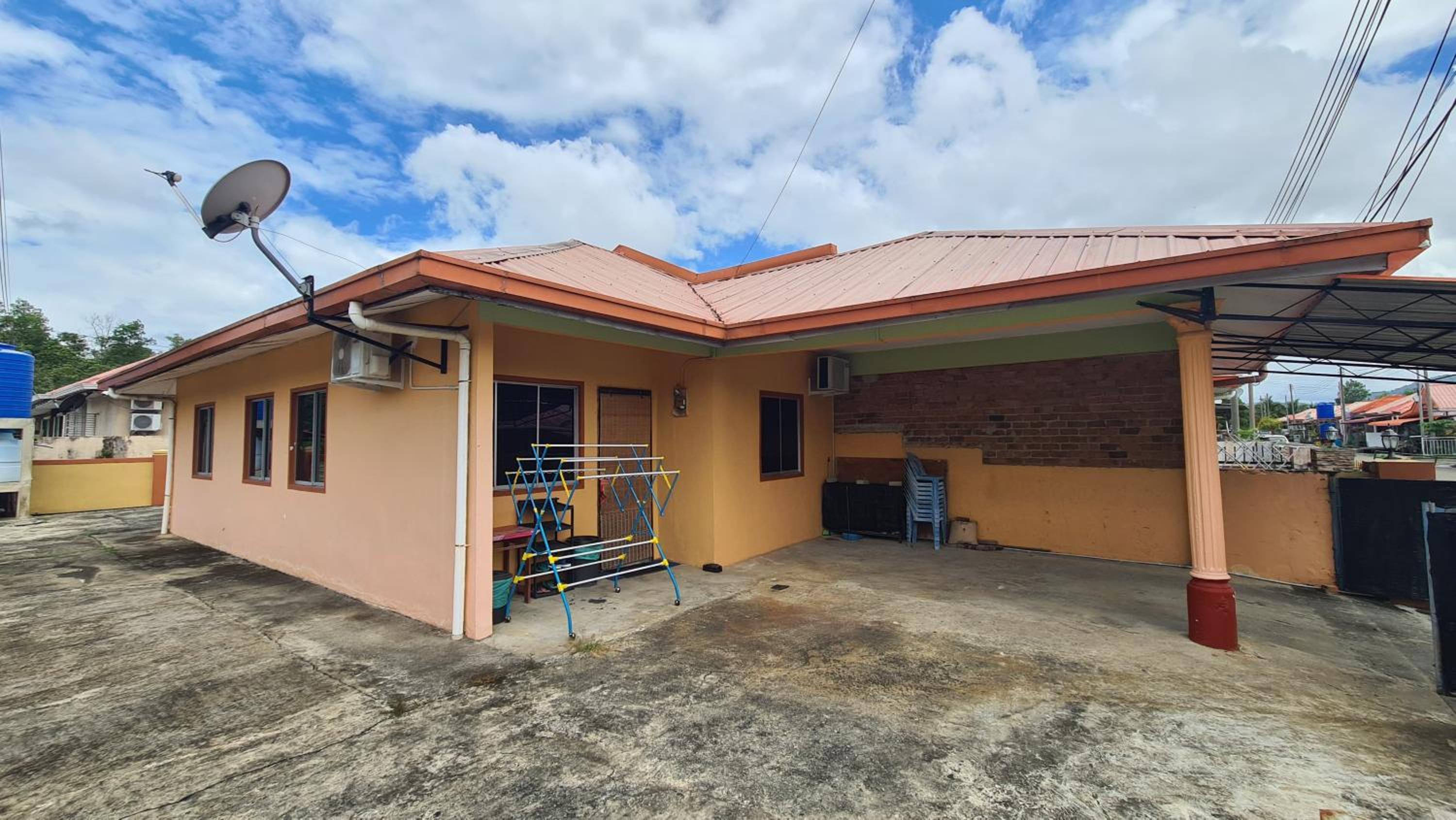 Three-Bedroom House photo 1