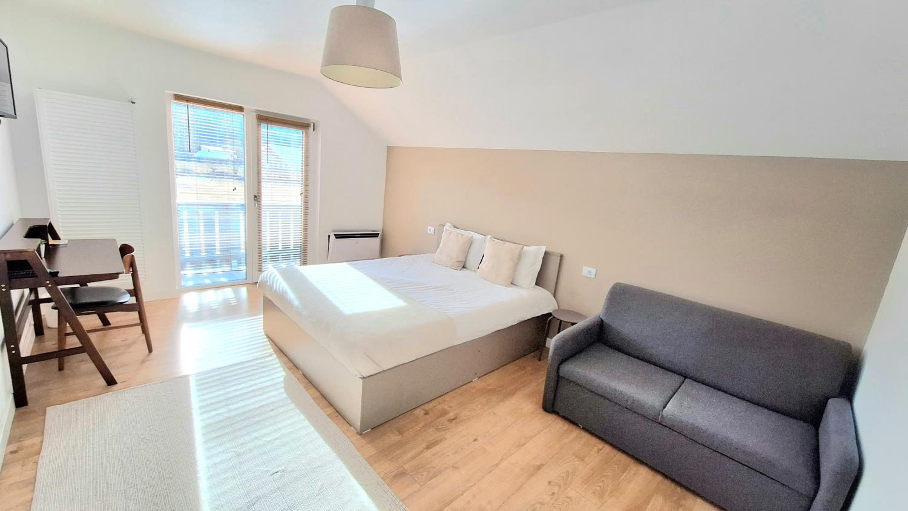 Family Room with Balcony photo 1