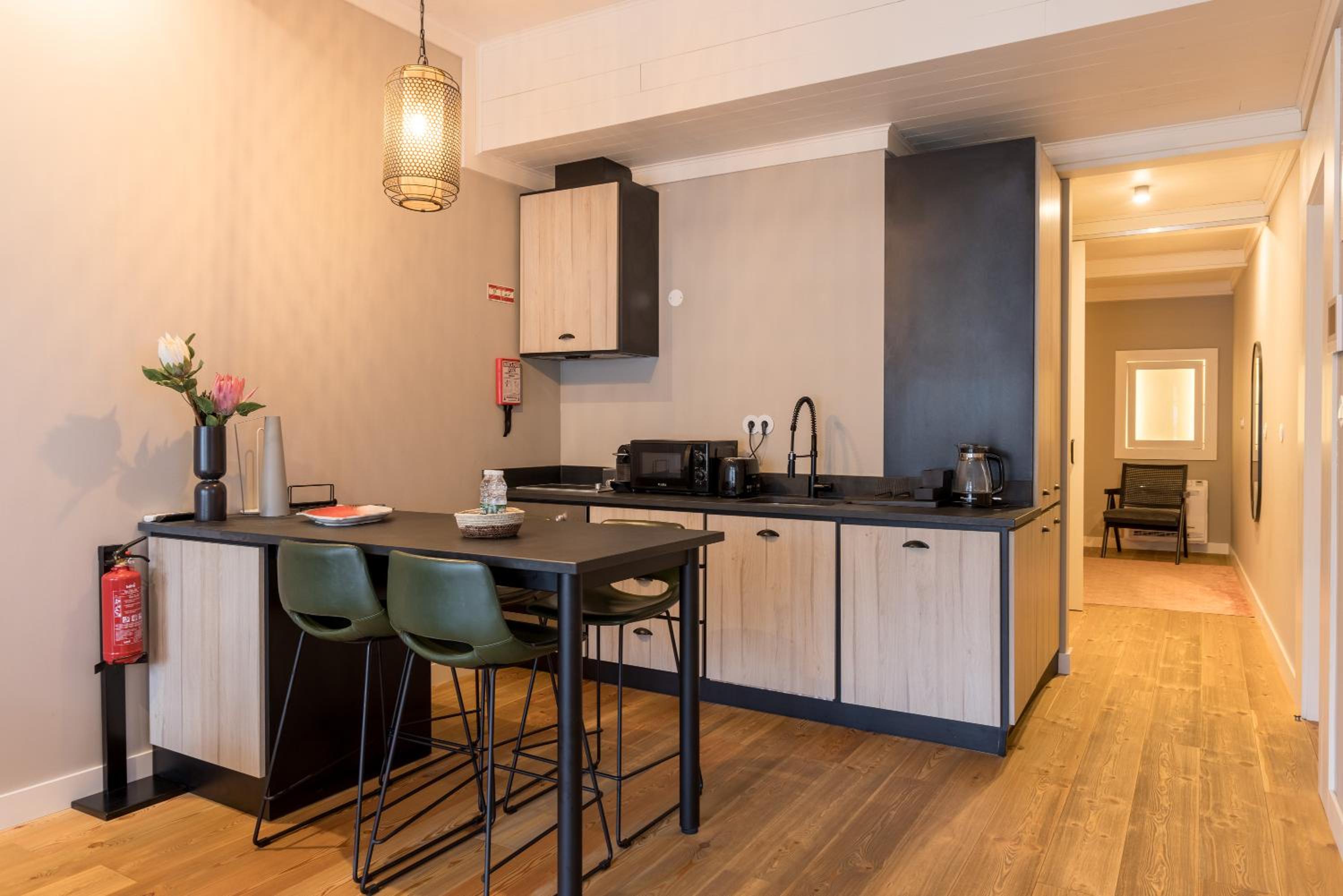 Studio Apartment - Photo 7