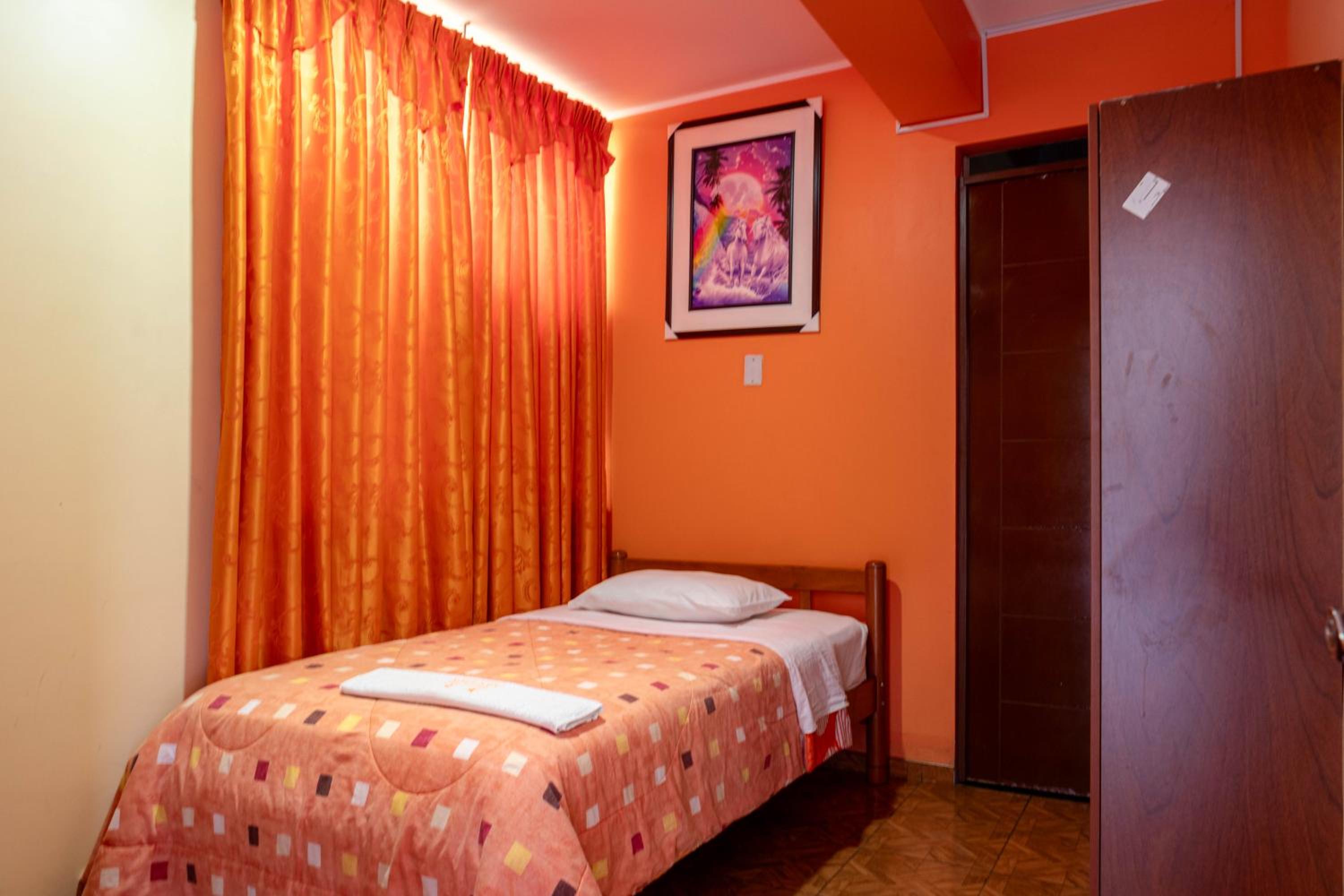 Single Room photo 1