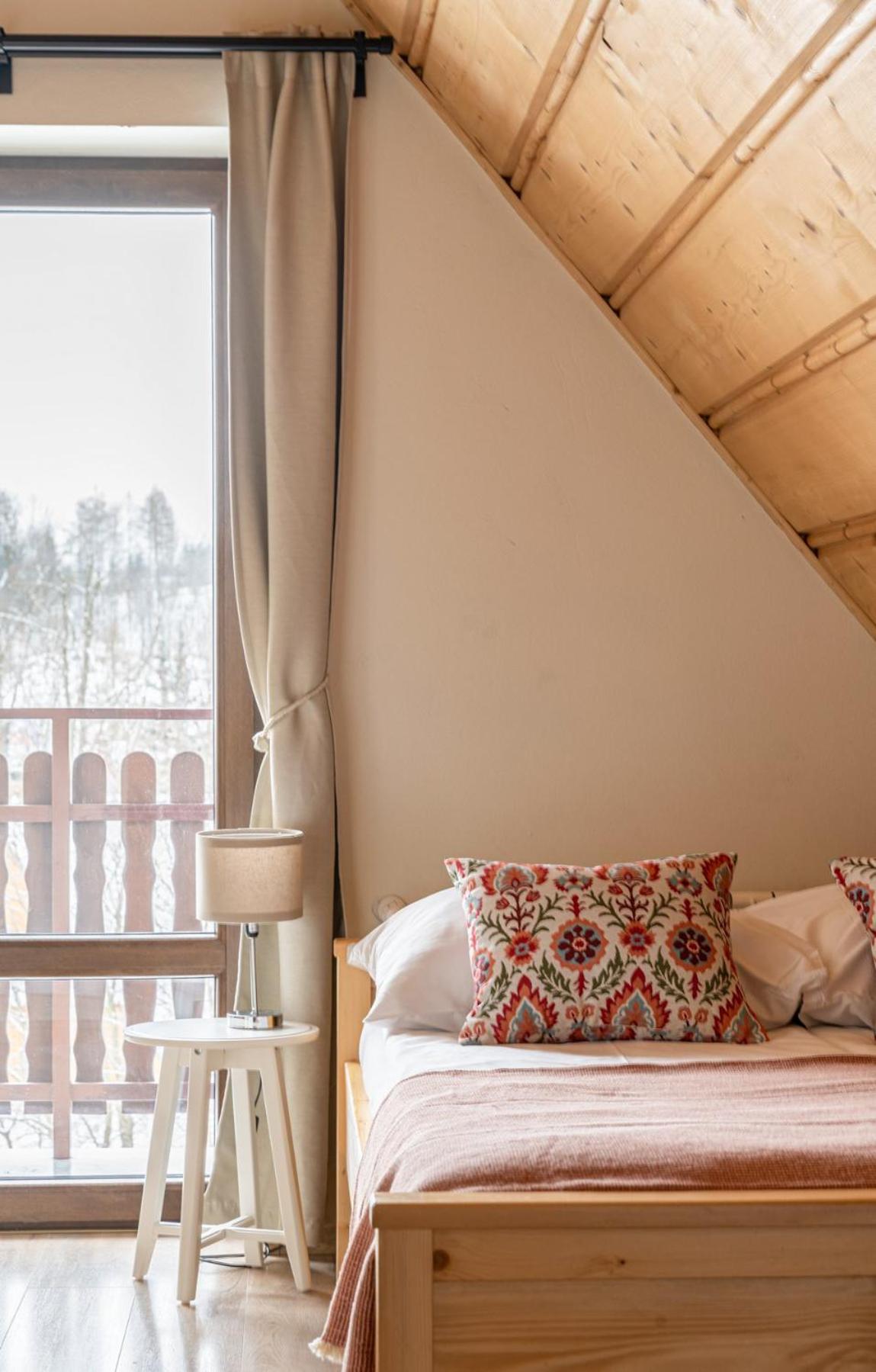 Triple Room with Mountain View