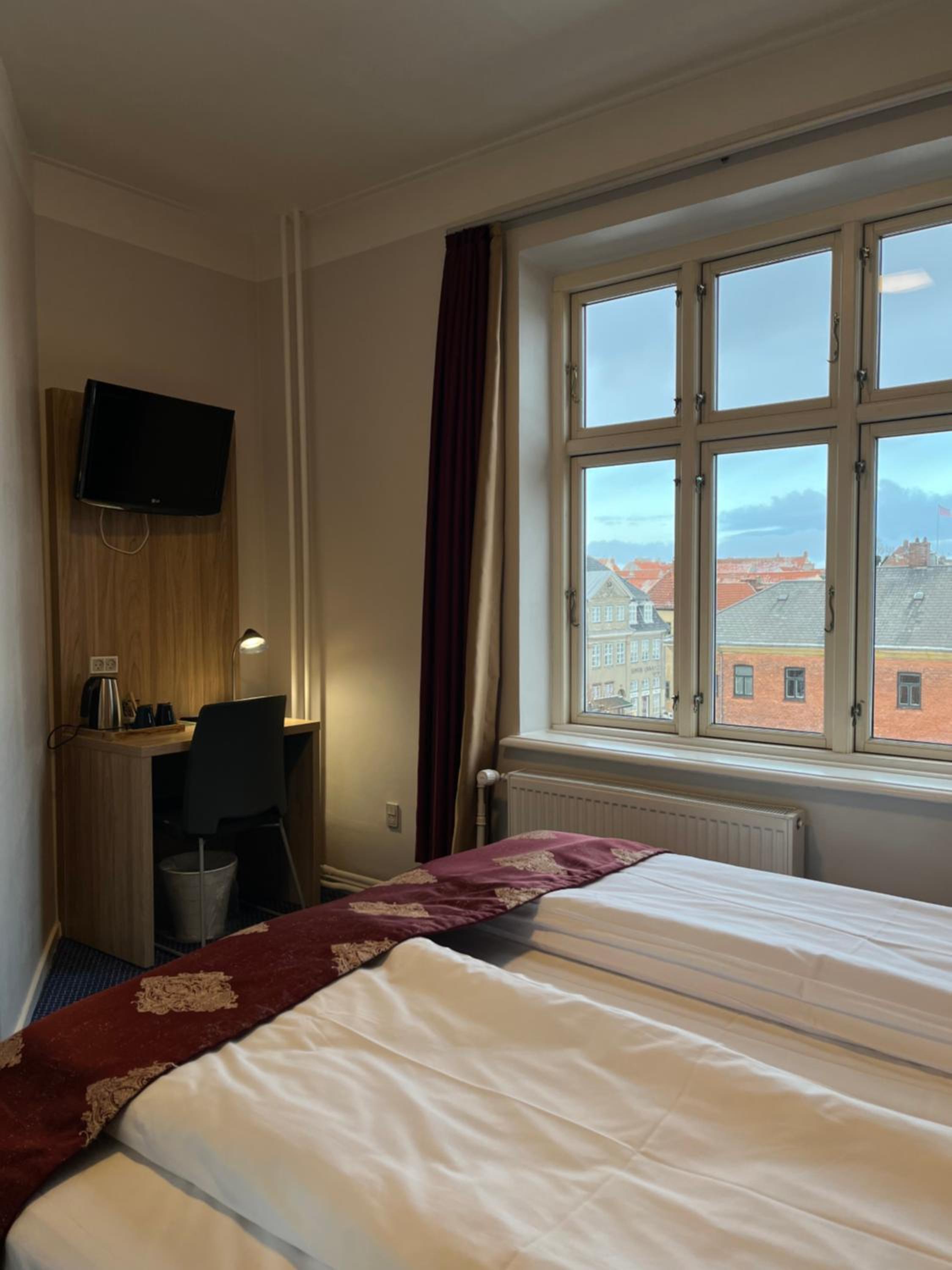 Standard Double Room - Photo 5
