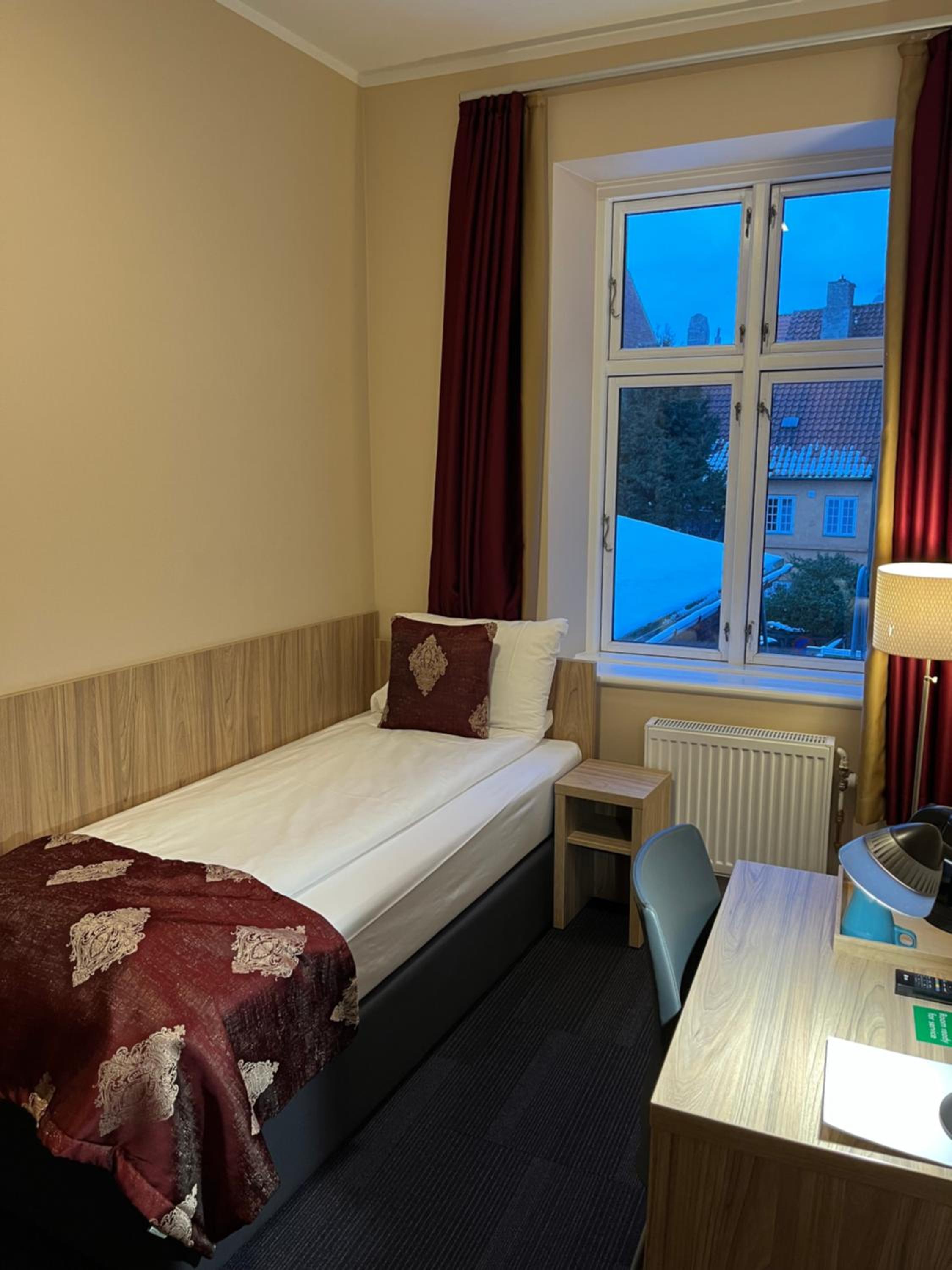 Single Room photo 3