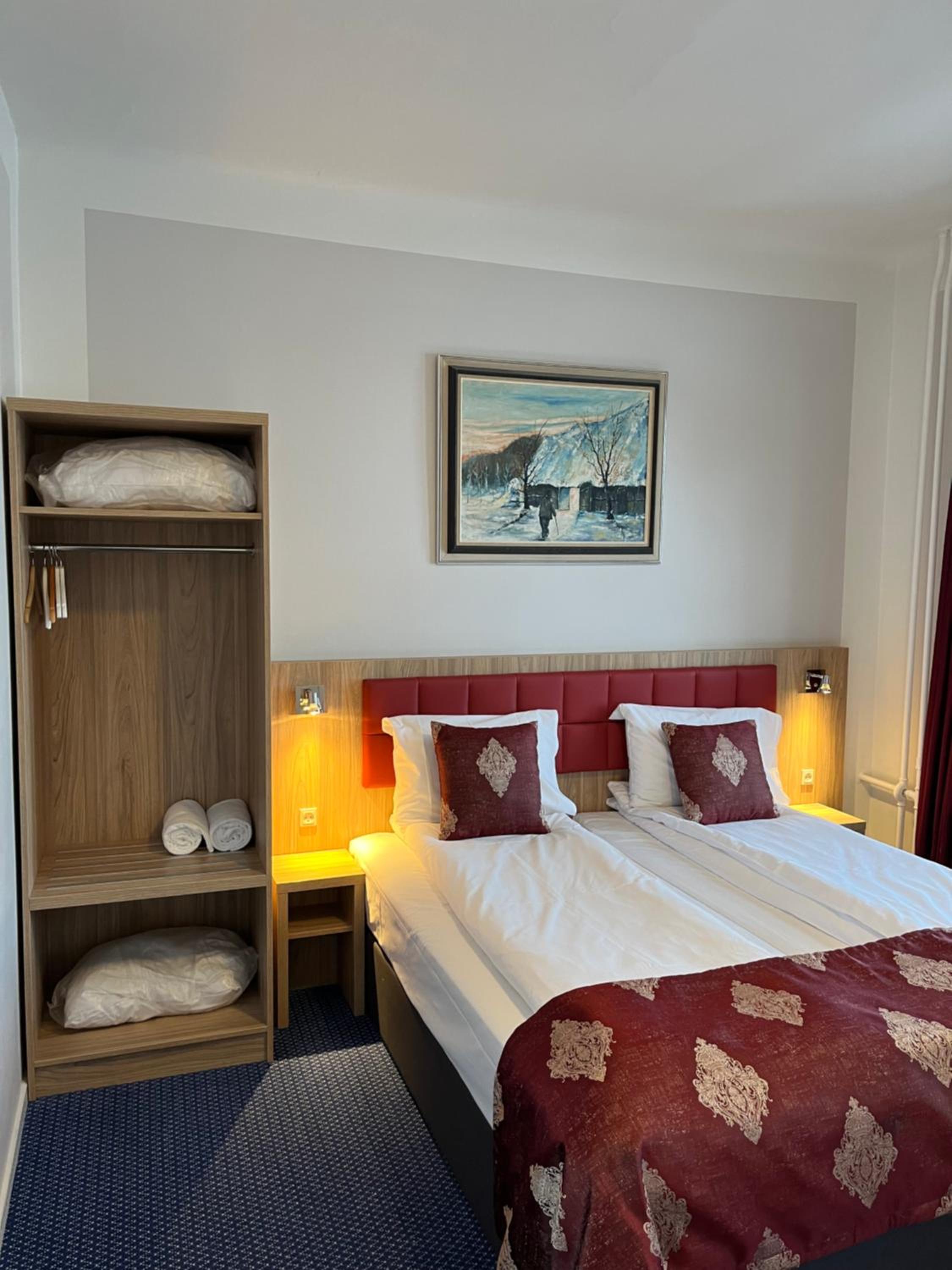 Standard Double Room - Photo 1