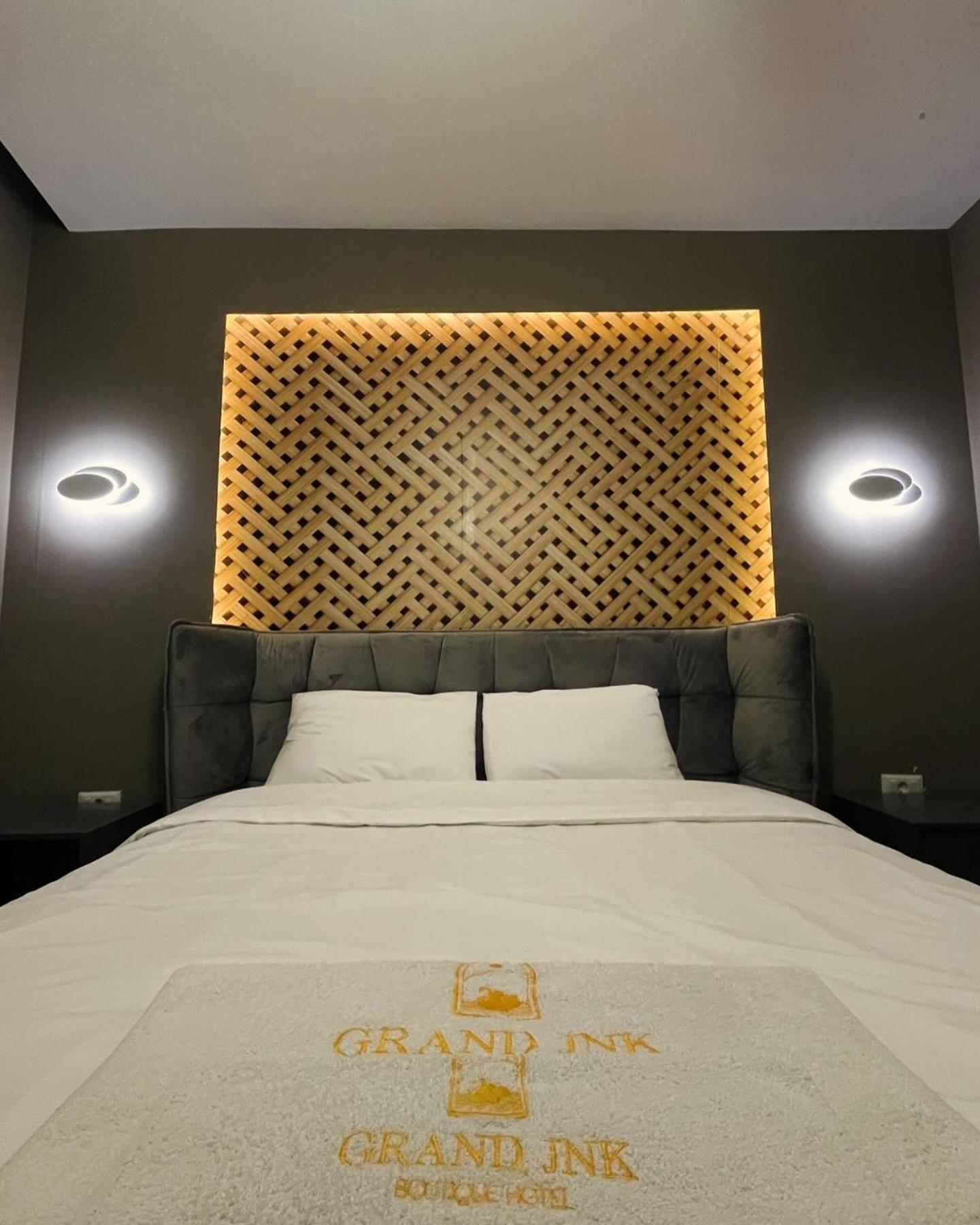 Deluxe Double Room with Balcony photo 1