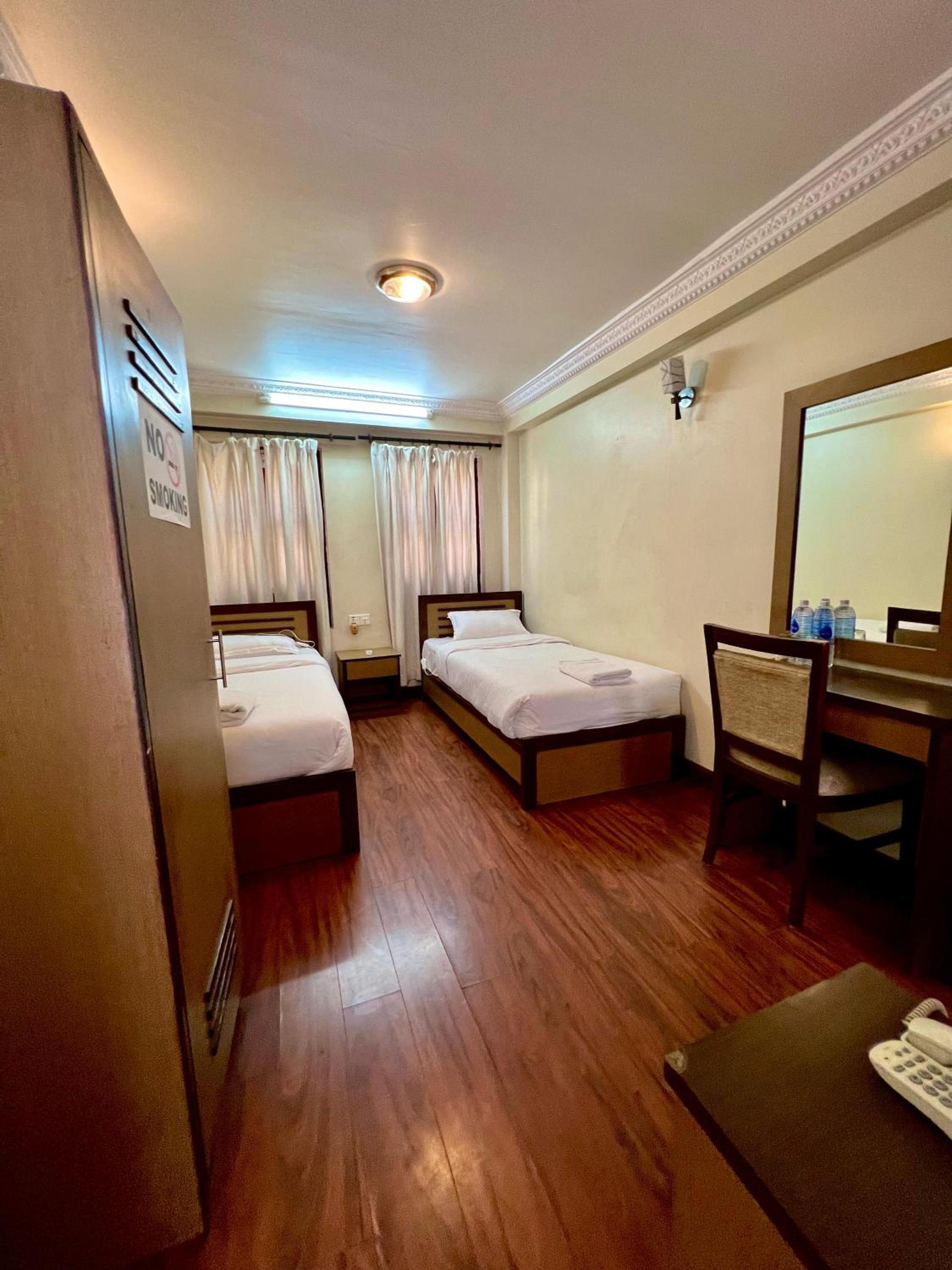 Single Room - Disability Access photo 3